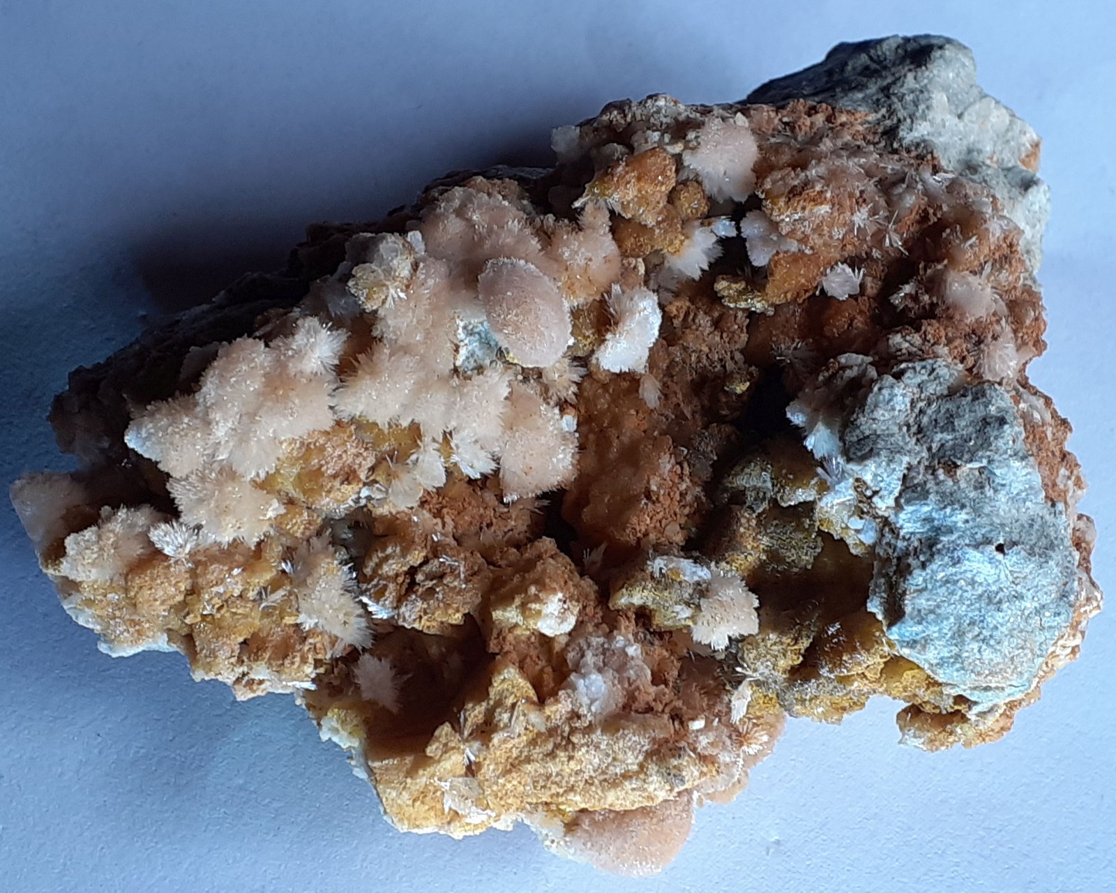 Aragonite
10 x 7 cm
(Autor: Volkmar Stingl)