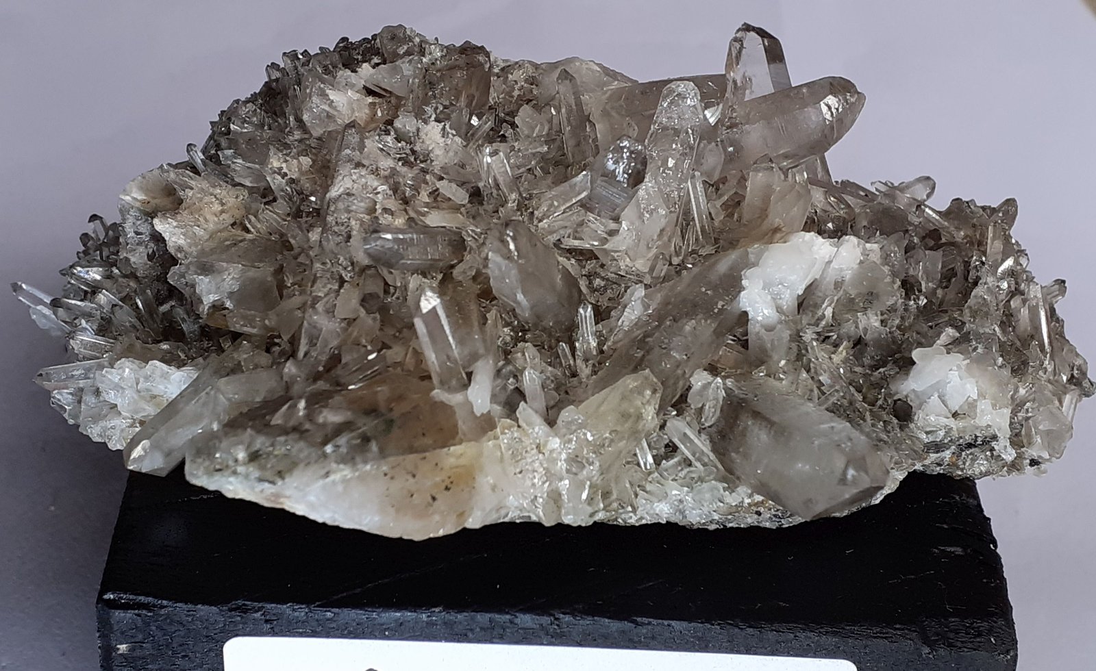 Quartz (variety smoky Quartz)
10 x 6,5 cm
(Autor: Volkmar Stingl)