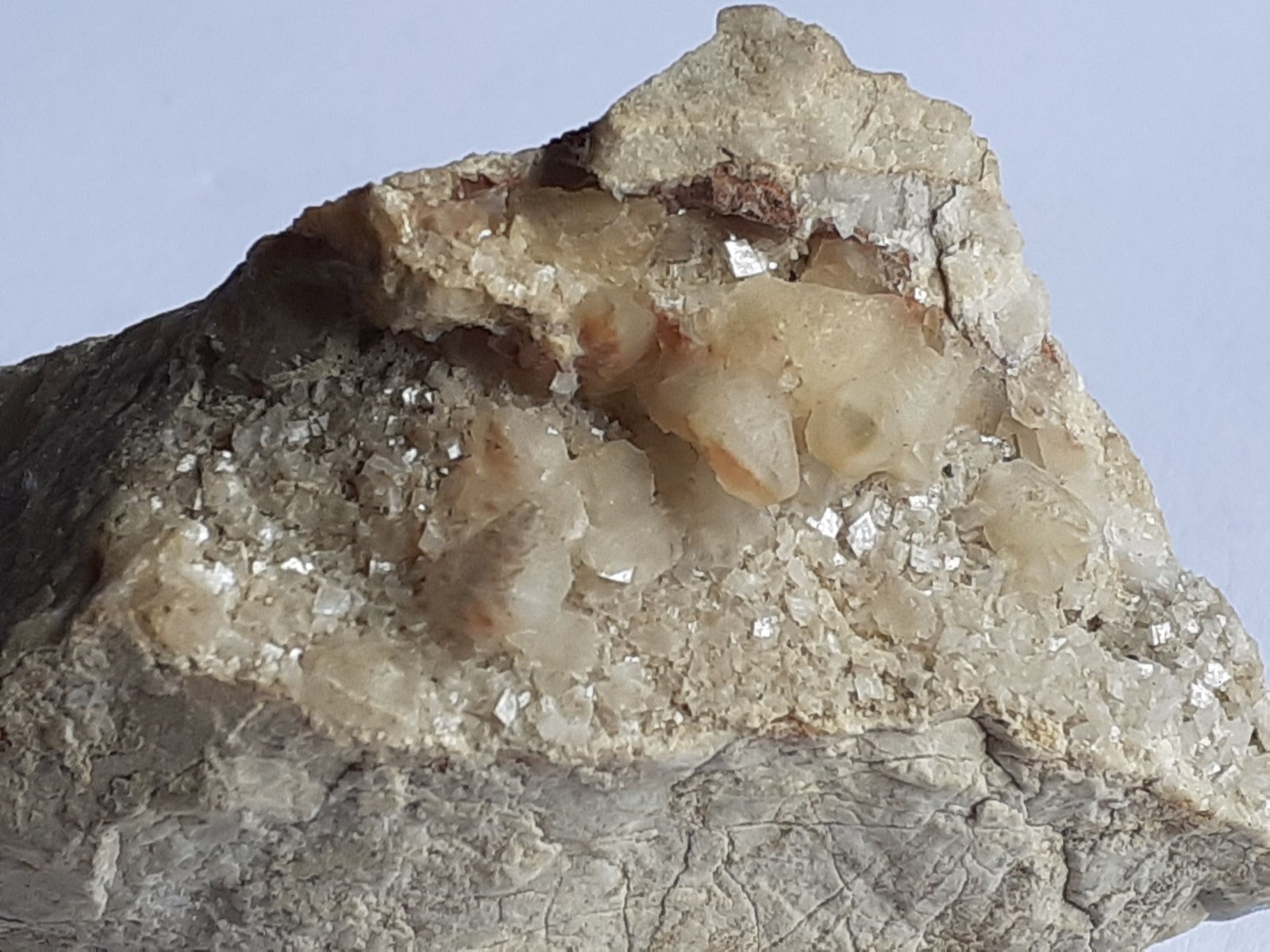 Calcite, Dolomite<br />{LOCALITAT}