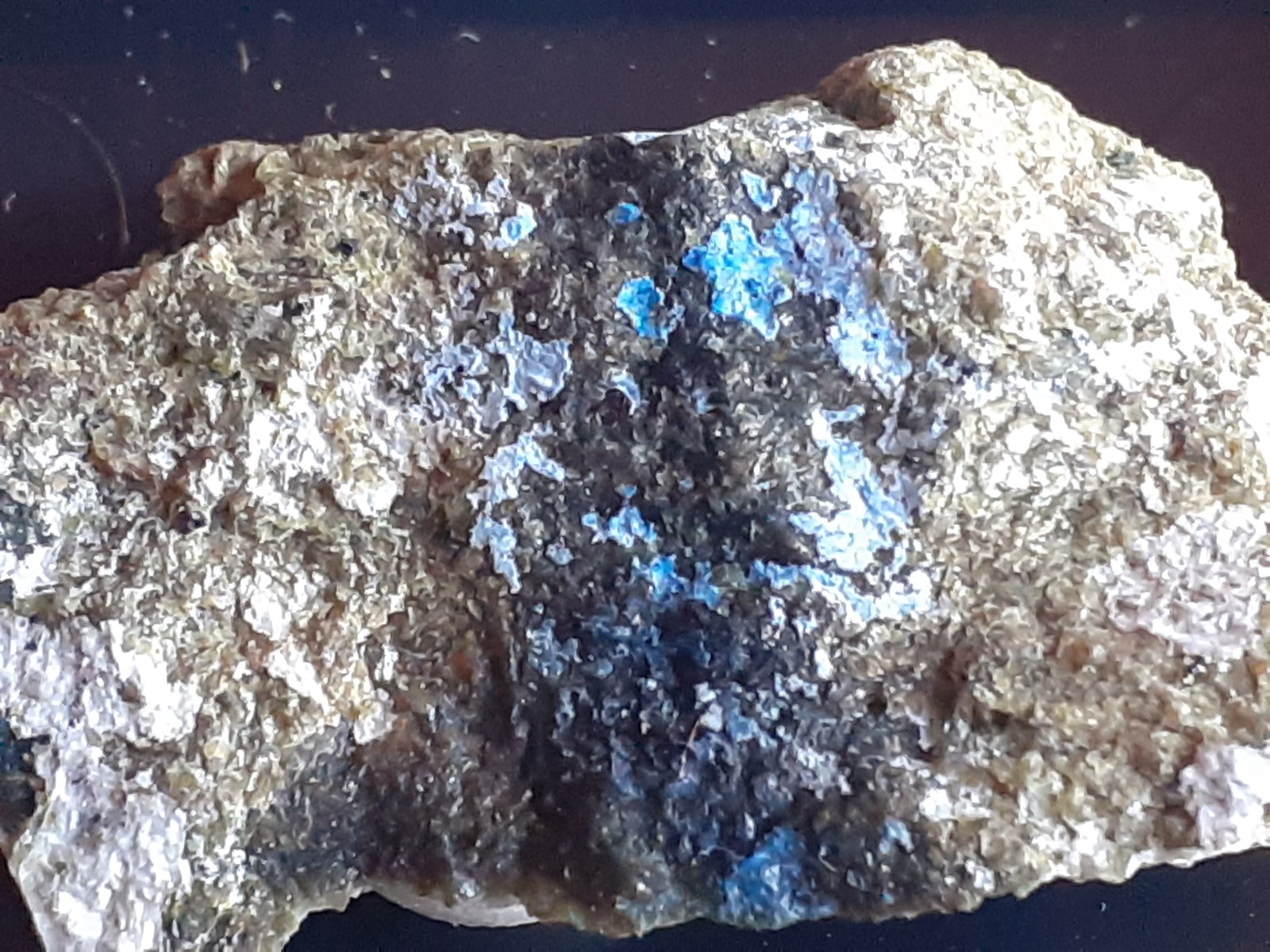 Nakauriite
2,5 x 1,5 cm
(Autor: Volkmar Stingl)