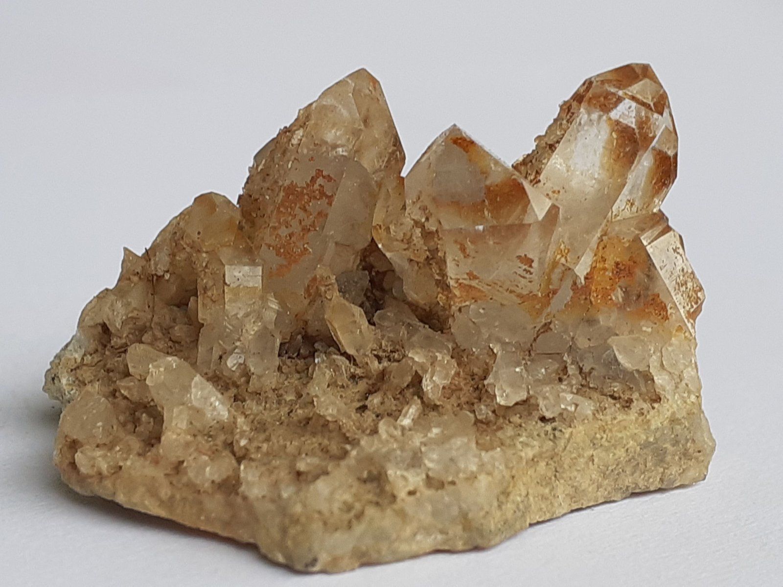 Quartz
3 x 2 cm
(Autor: Volkmar Stingl)