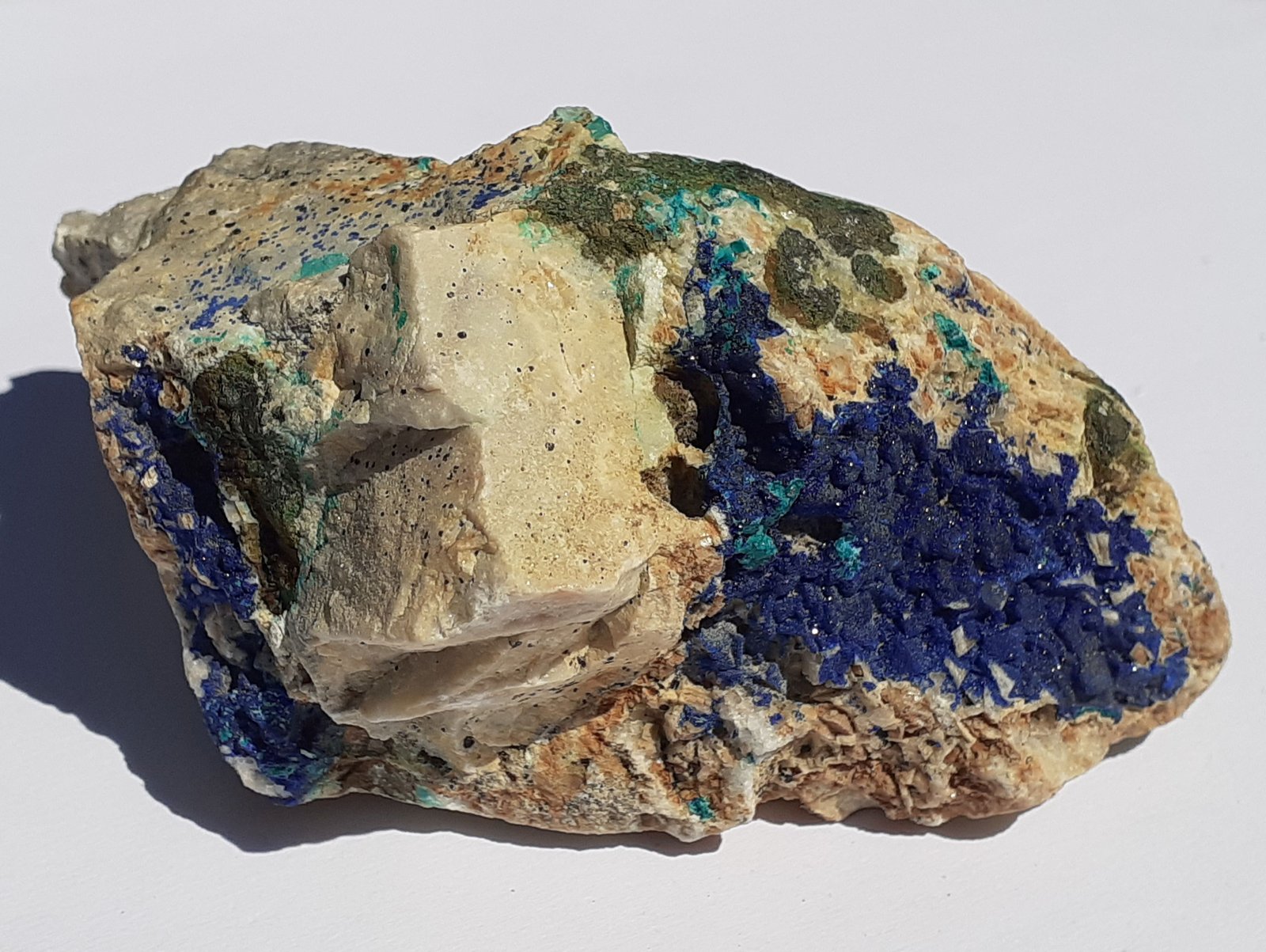 Azurite, Malachite, Dolomite,Tetrahedrite series
7 x 5 cm
(Autor: Volkmar Stingl)