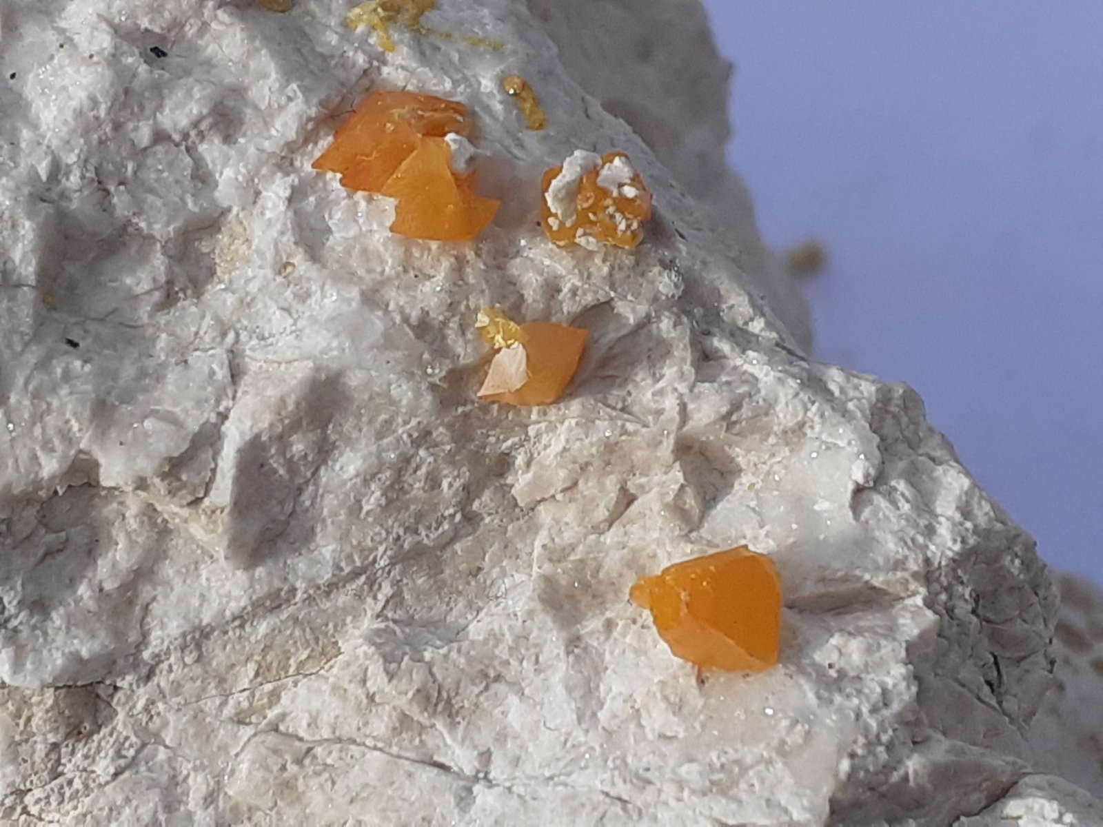 Wulfenite
11 x 7 cm
(Autor: Volkmar Stingl)