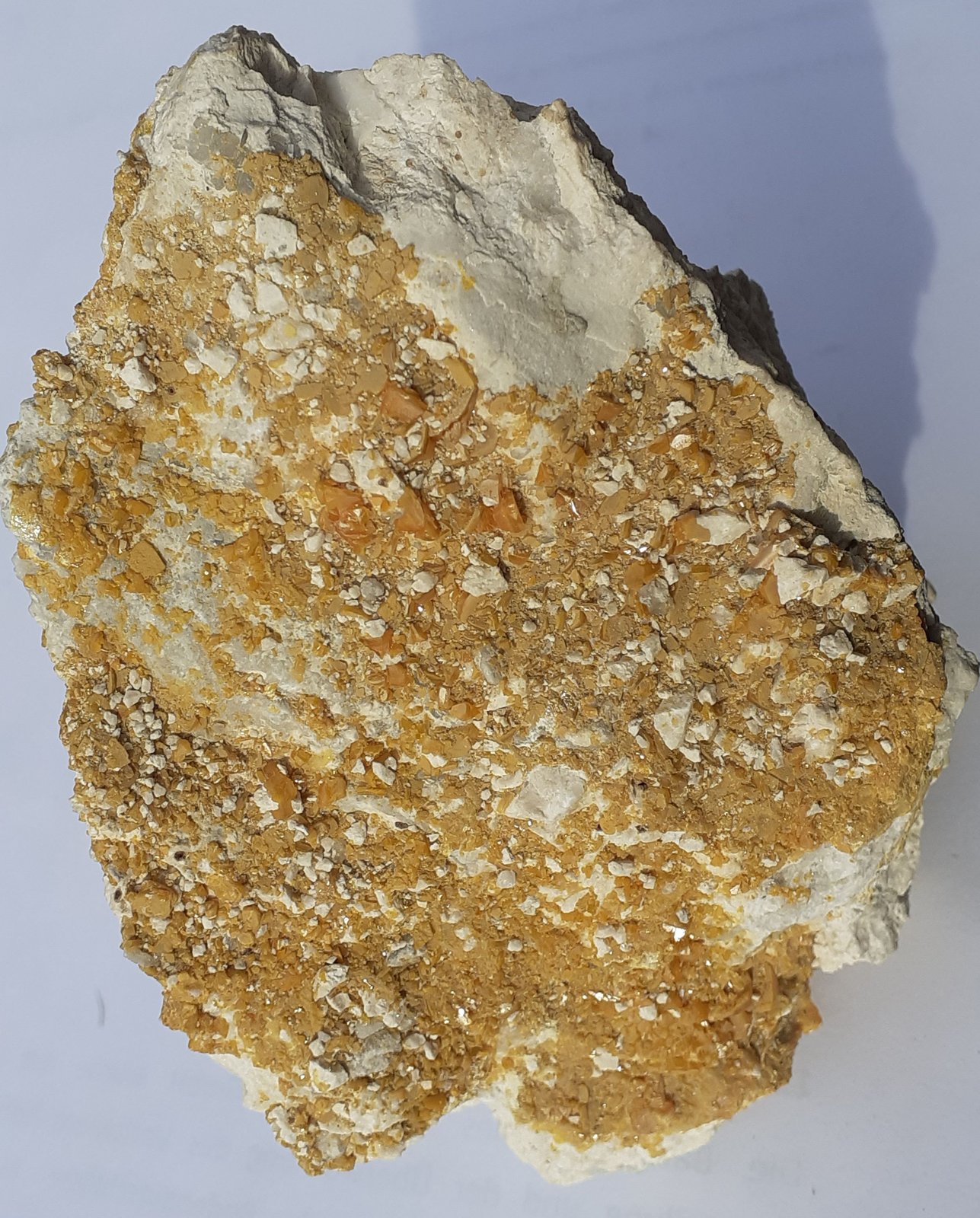 Wulfenite
11 x 7 cm
(Autor: Volkmar Stingl)