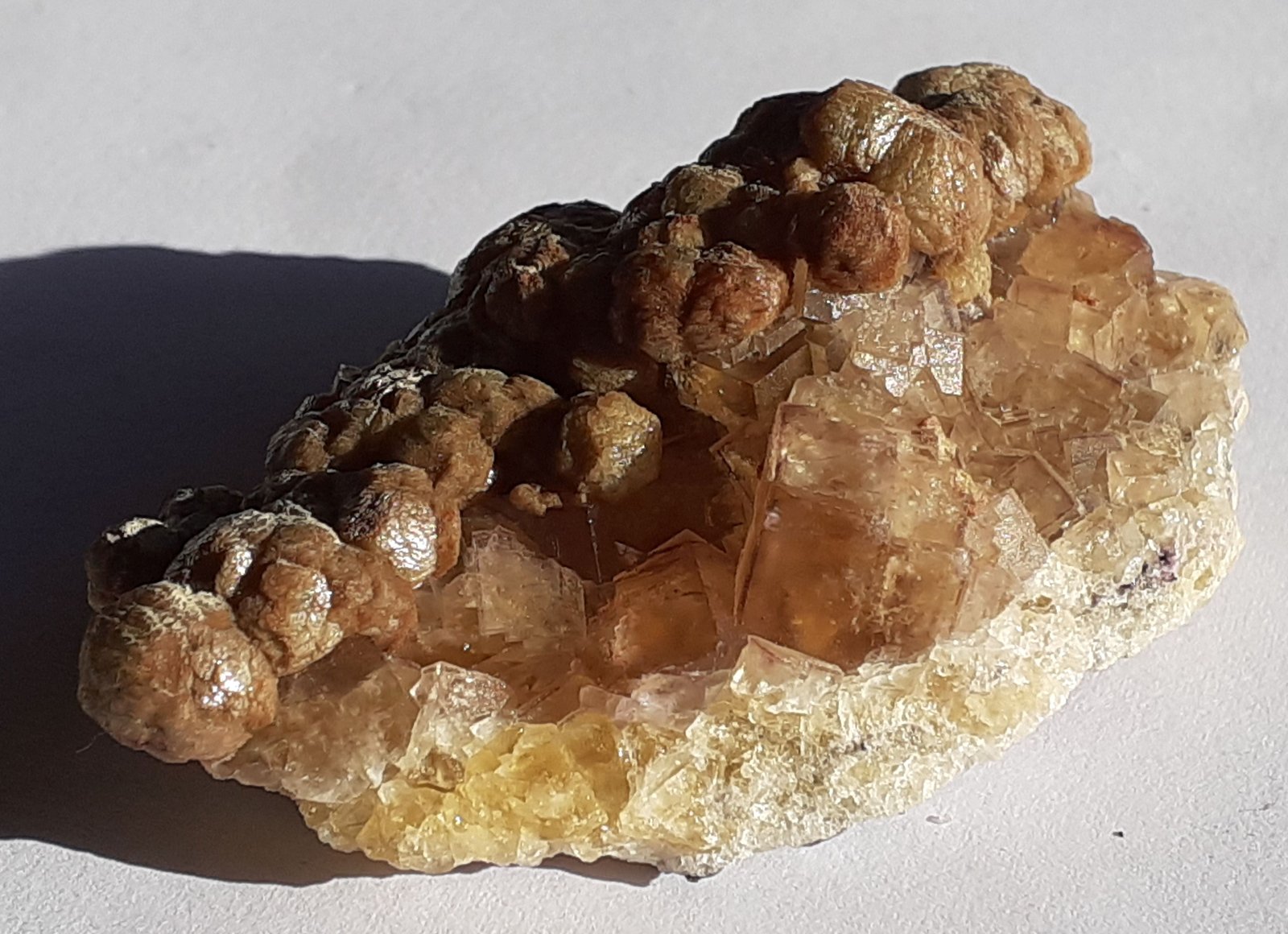 Fluorite, Siderite
5,5 x 3,5 cm
(Autor: Volkmar Stingl)