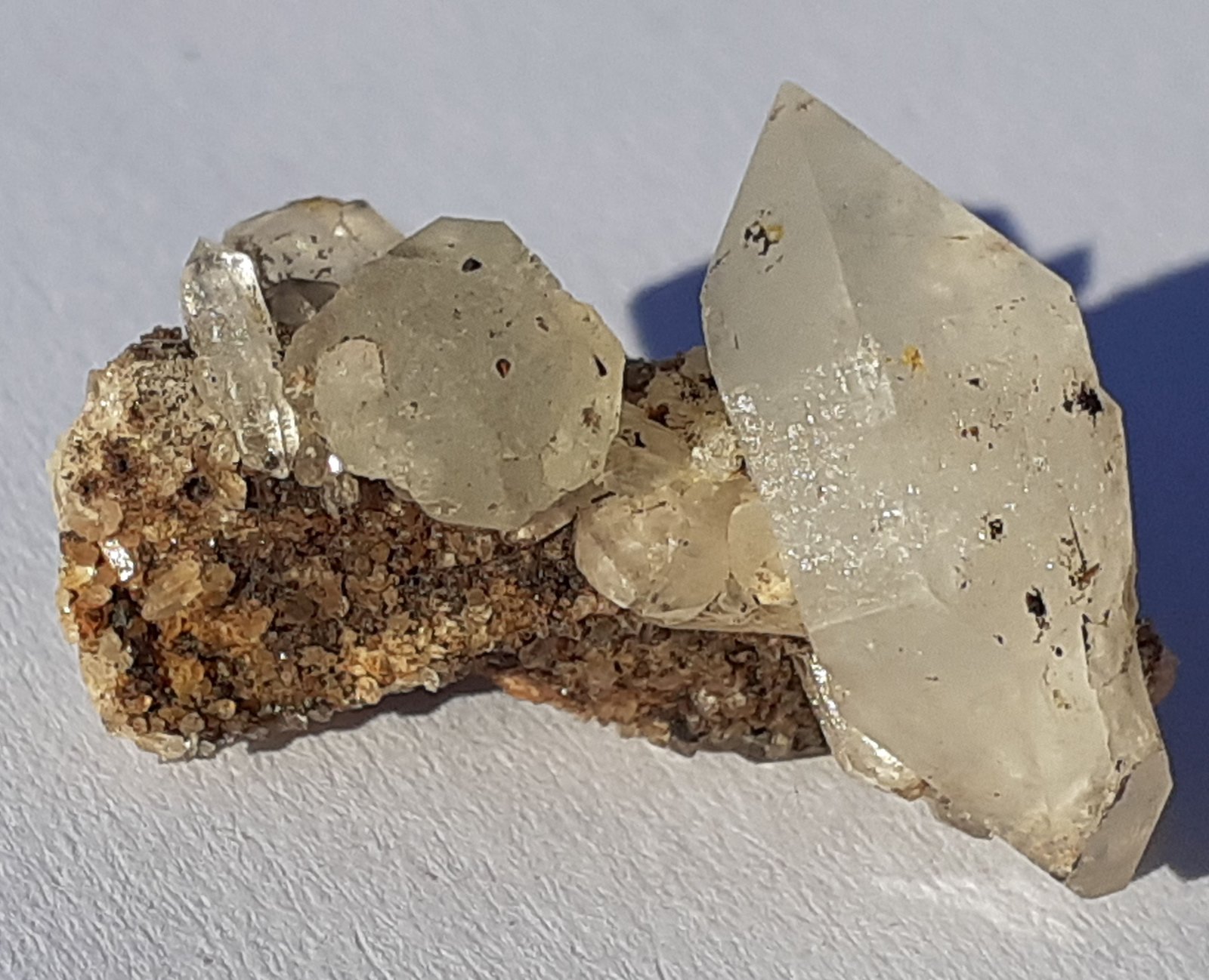 Quartz, Fluorite
2 x 1 cm
(Autor: Volkmar Stingl)