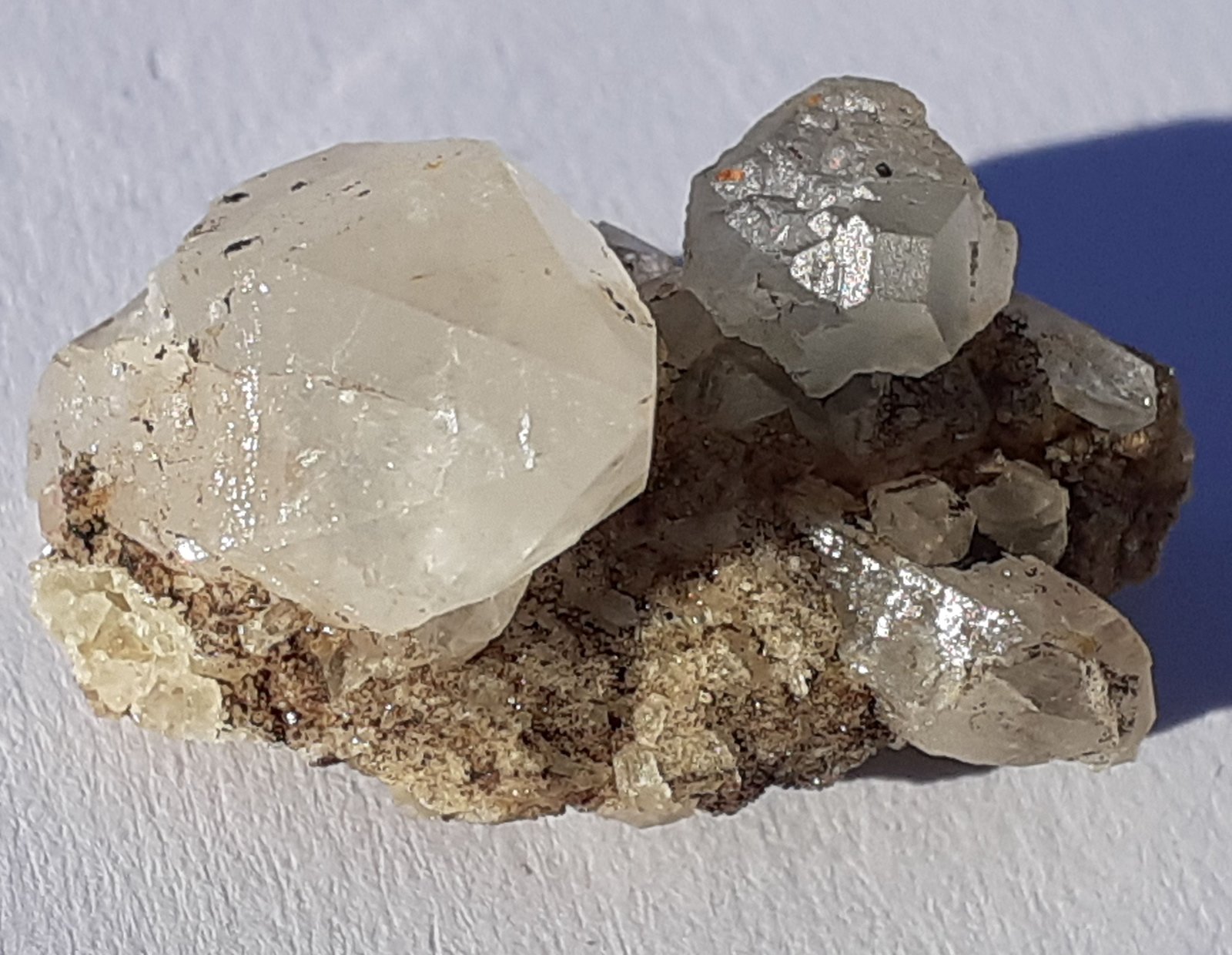 Quartz, Fluorite
2 x 1 cm
(Autor: Volkmar Stingl)