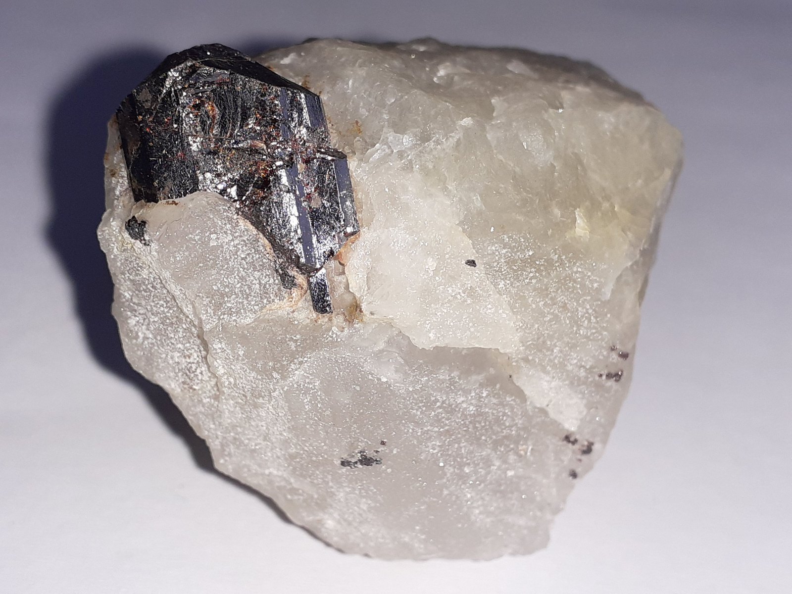 Rutile
4 x 4 cm
(Autor: Volkmar Stingl)