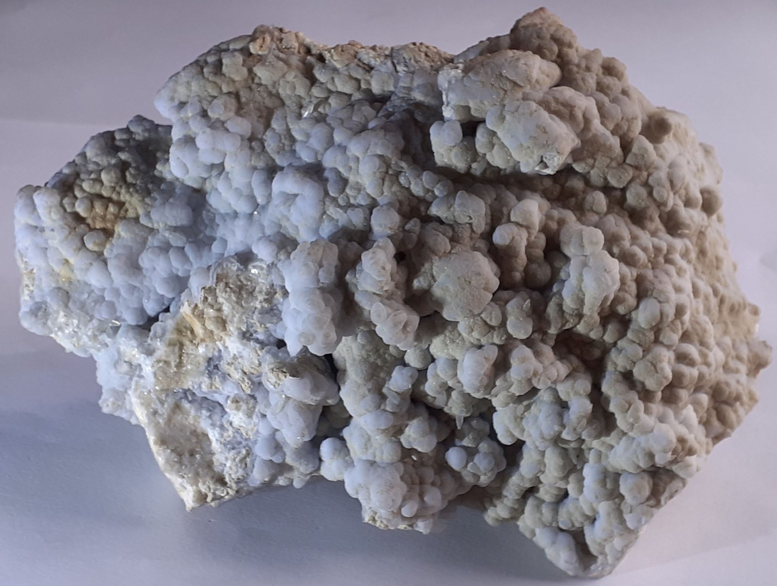 Chalcedony, Calcite
16 x 10 cm
(Autor: Volkmar Stingl)
