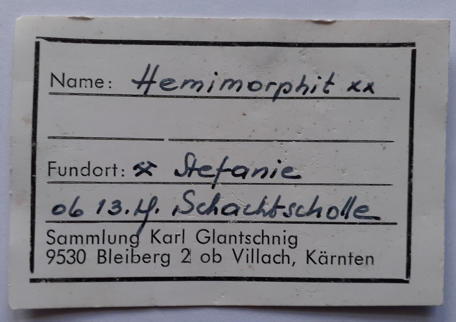 Hemimorphite, Dolomite
4 x 3,5 cm
(Autor: Volkmar Stingl)