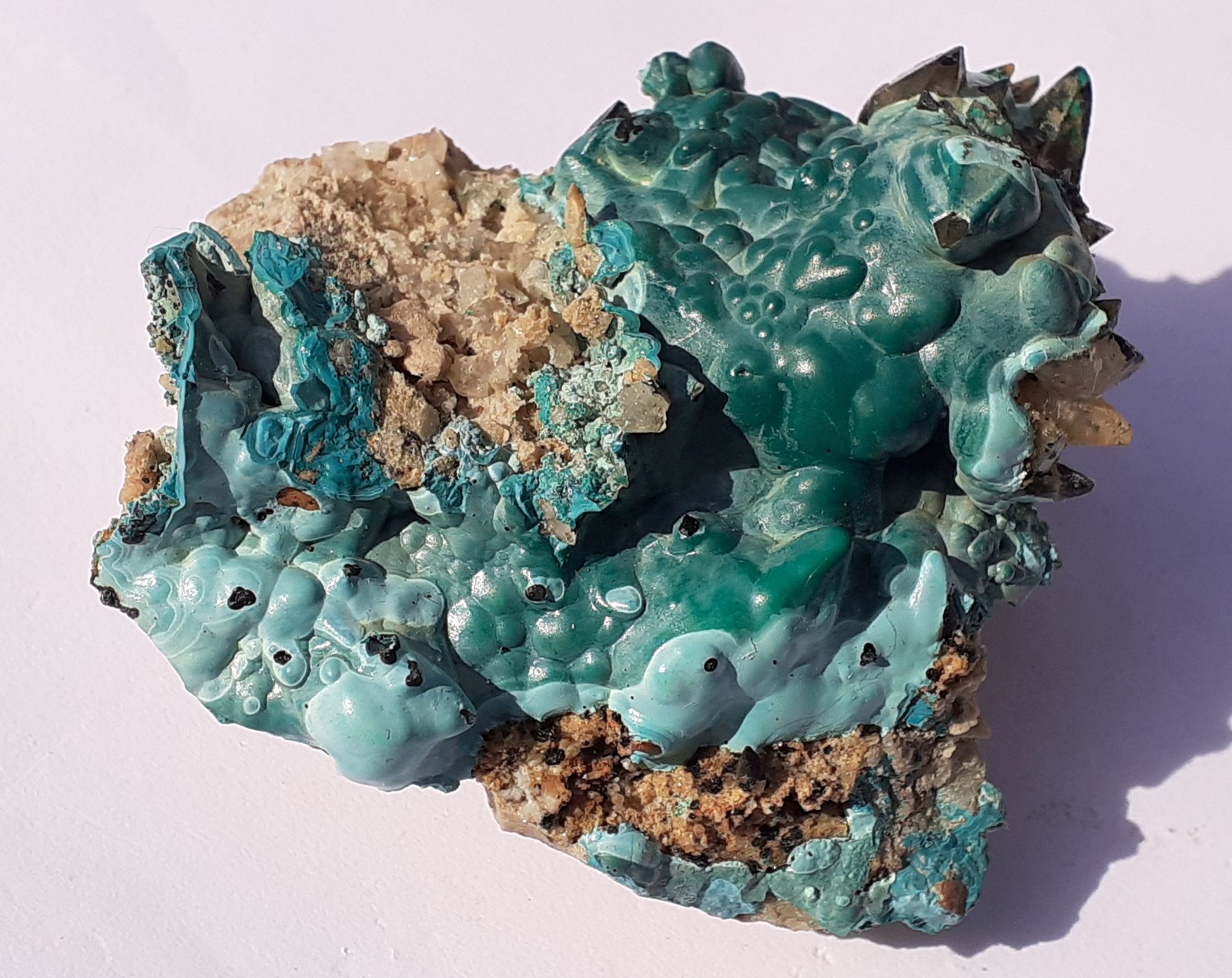 Malachite, Chrysocolla, Calcite
6 x 5 cm
(Autor: Volkmar Stingl)