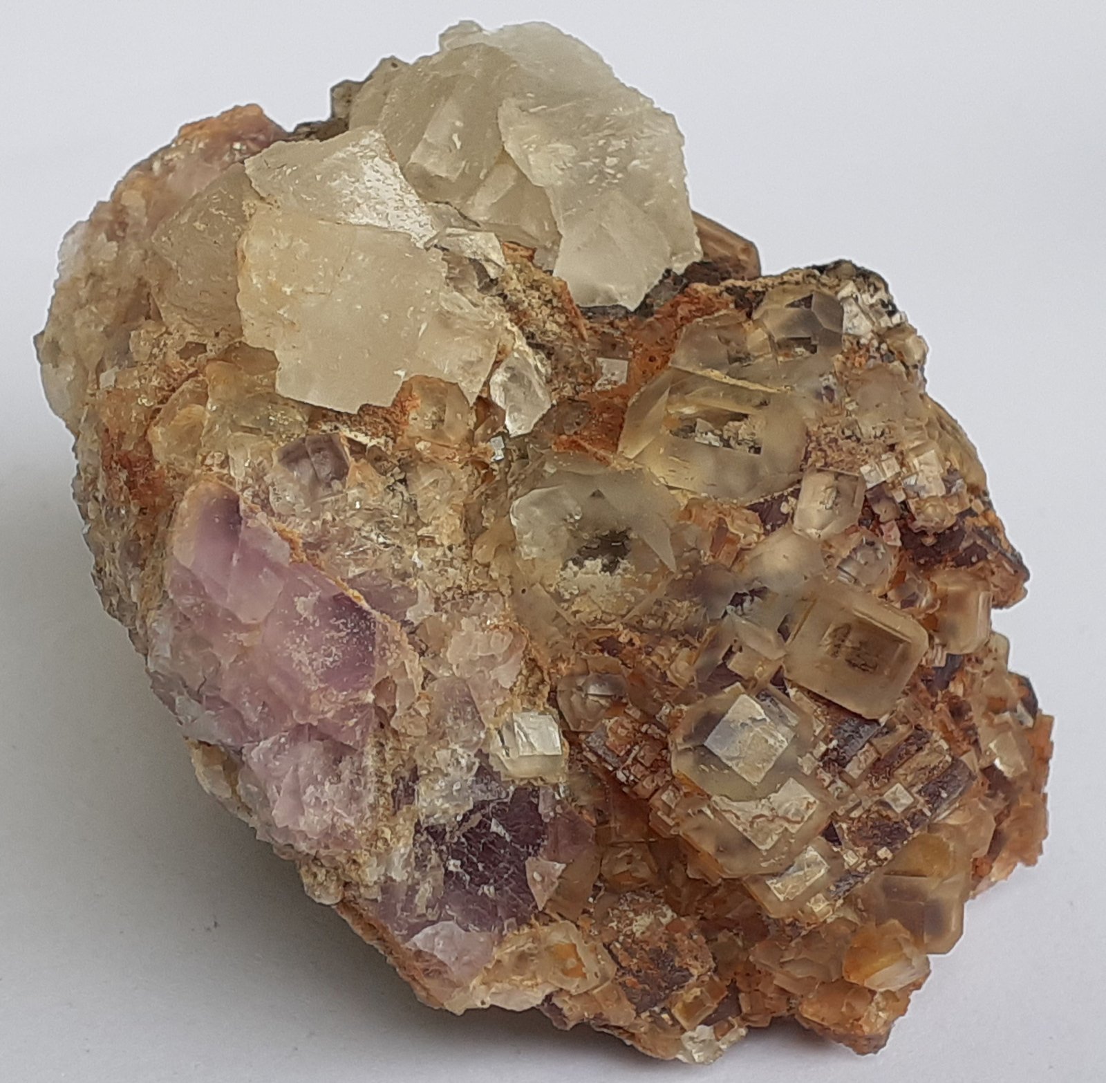 Fluorite, Baryte
5,5 x 5 cm
(Autor: Volkmar Stingl)
