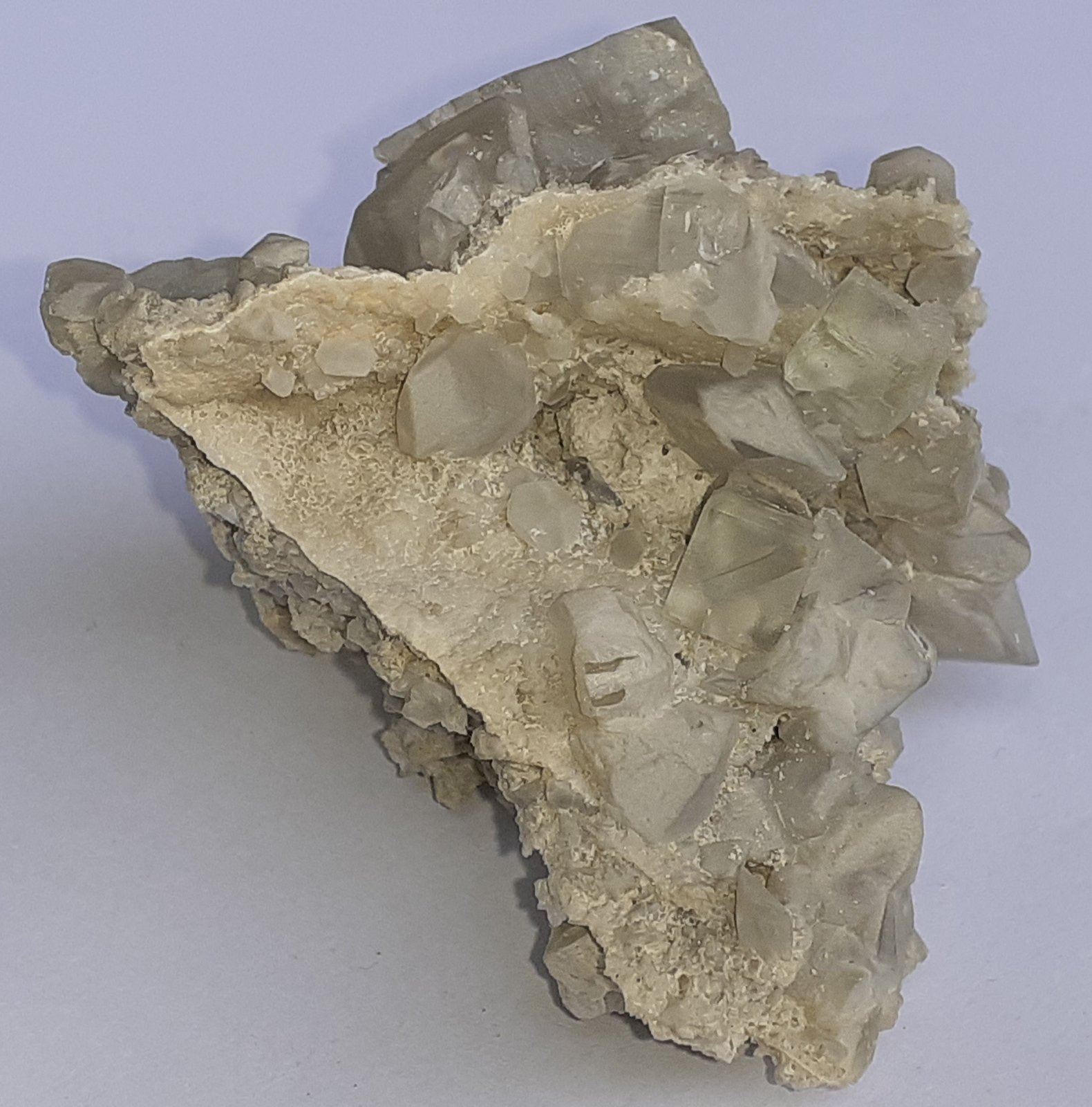Fluorite, Calcite
6 x 5 cm
(Autor: Volkmar Stingl)