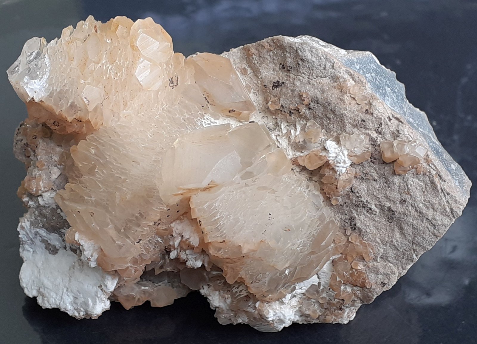 Calcite
7 x 4,5 cm
(Autor: Volkmar Stingl)