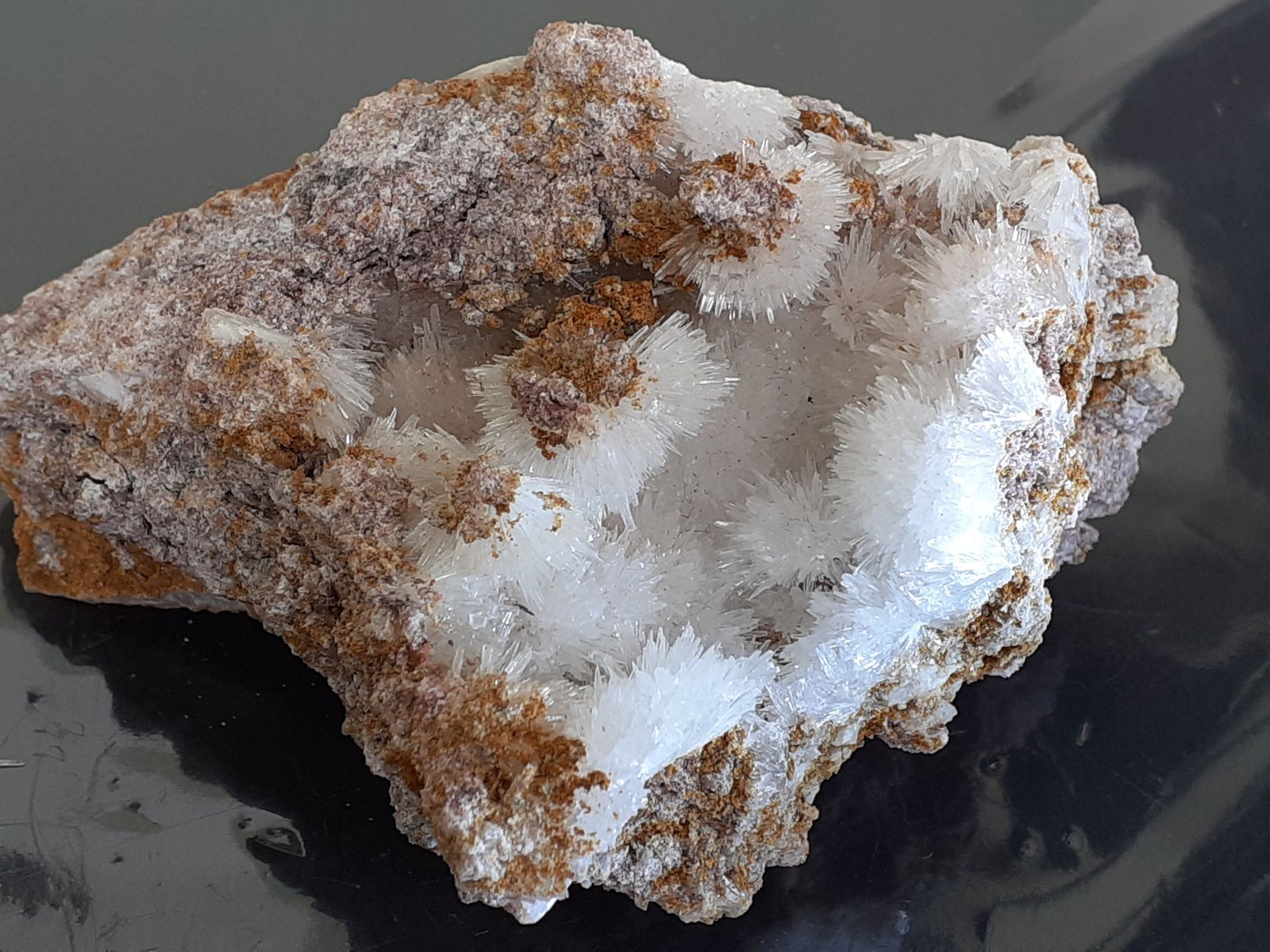 Aragonite
8 x 6 cm
(Autor: Volkmar Stingl)