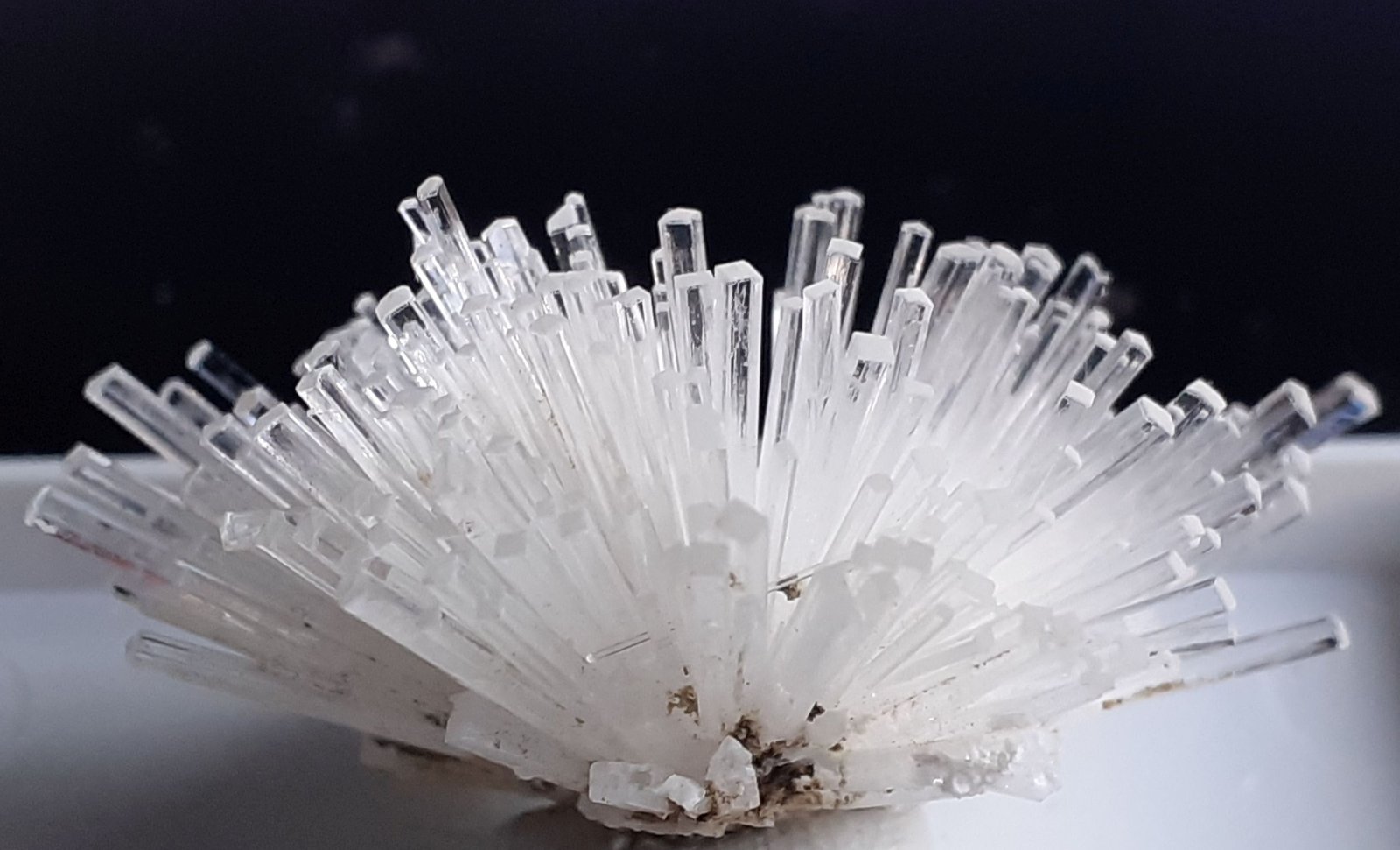 Natrolite
4 x 2,5 cm
(Autor: Volkmar Stingl)