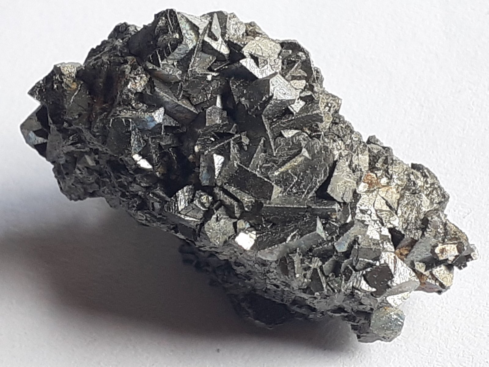 Arsenopyrite
3,5 x 2 cm
(Autor: Volkmar Stingl)