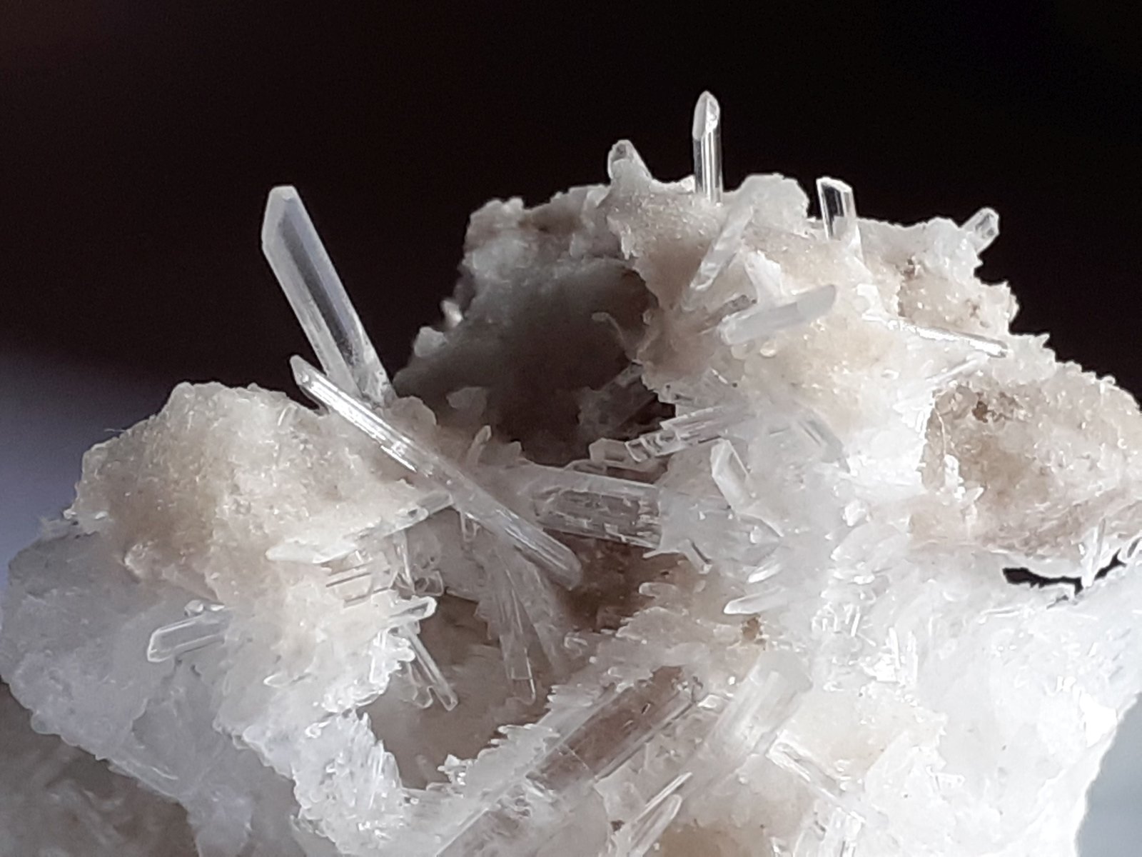 Hydroboracite
4 x 3,5 cm
(Autor: Volkmar Stingl)