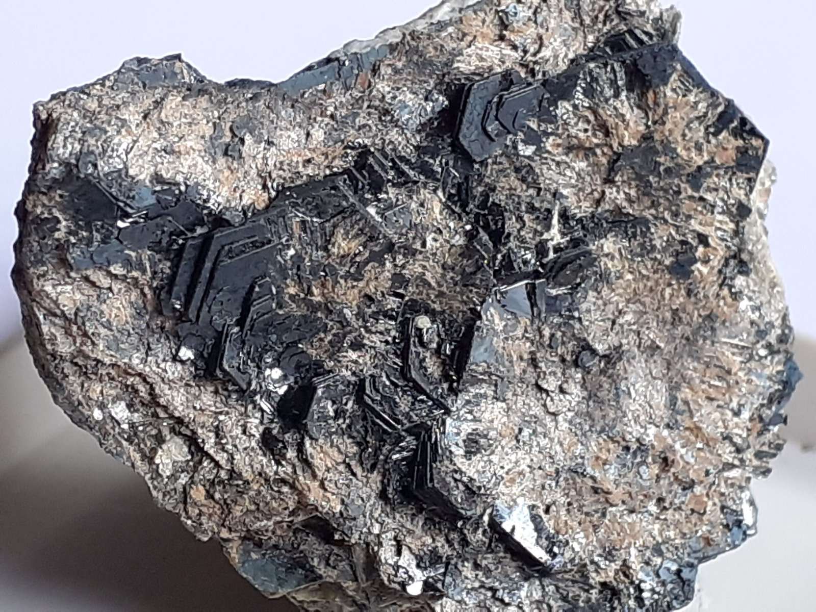 Hematite
2,5 x 2 cm
(Autor: Volkmar Stingl)
