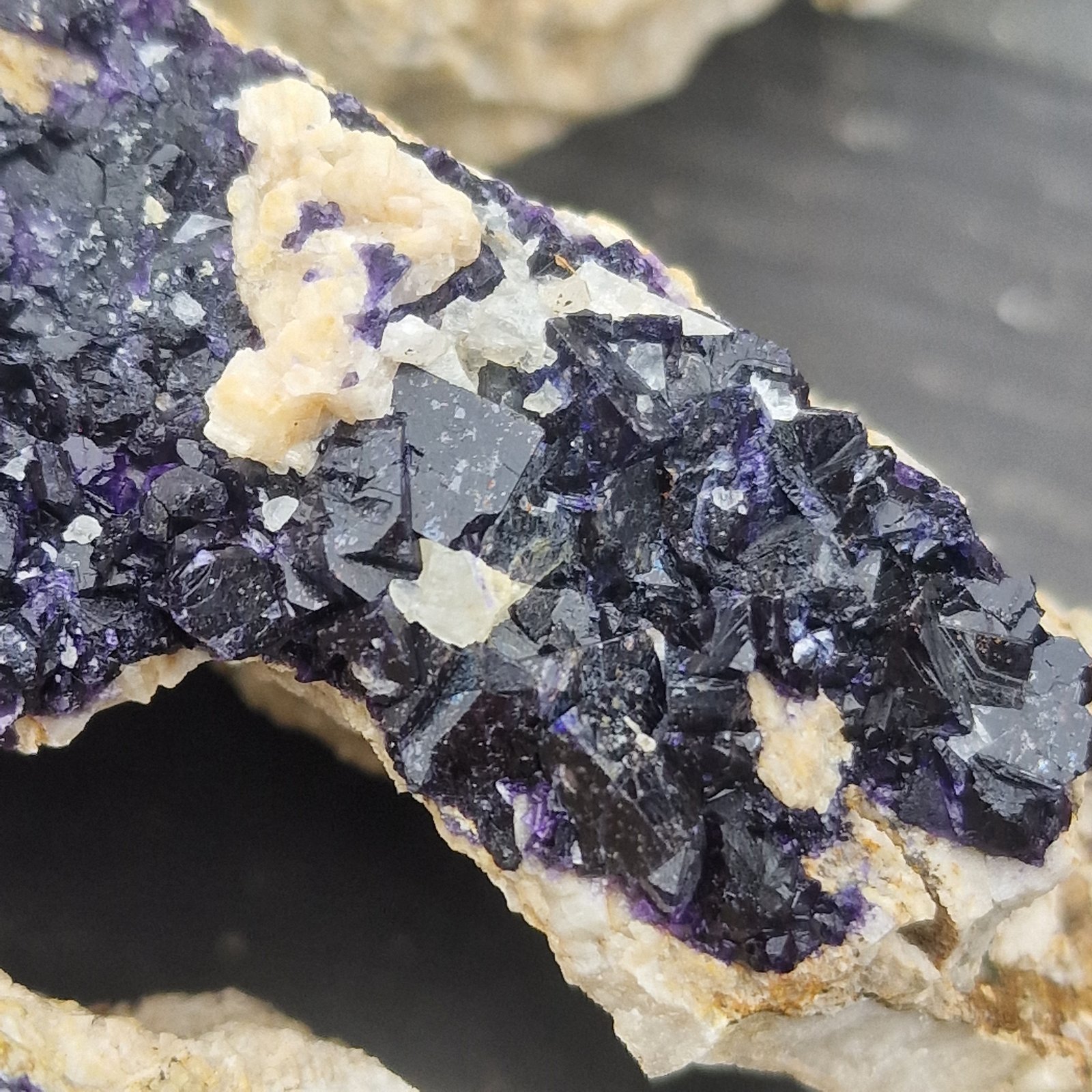 Fluorite
400mm
(Autor: Forrestblyth)