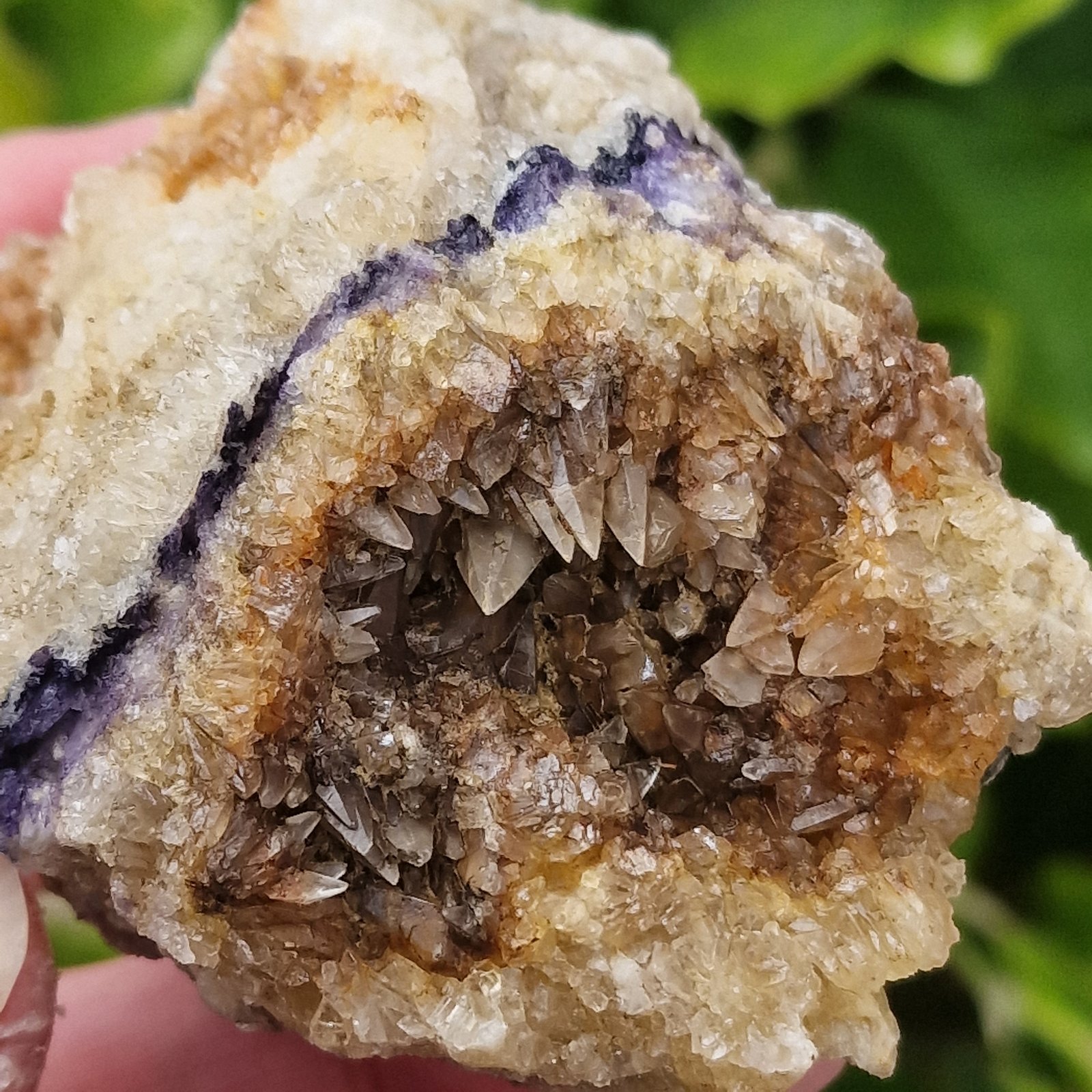 Calcite and Fluorite
70cm x 70cmm
(Autor: Forrestblyth)