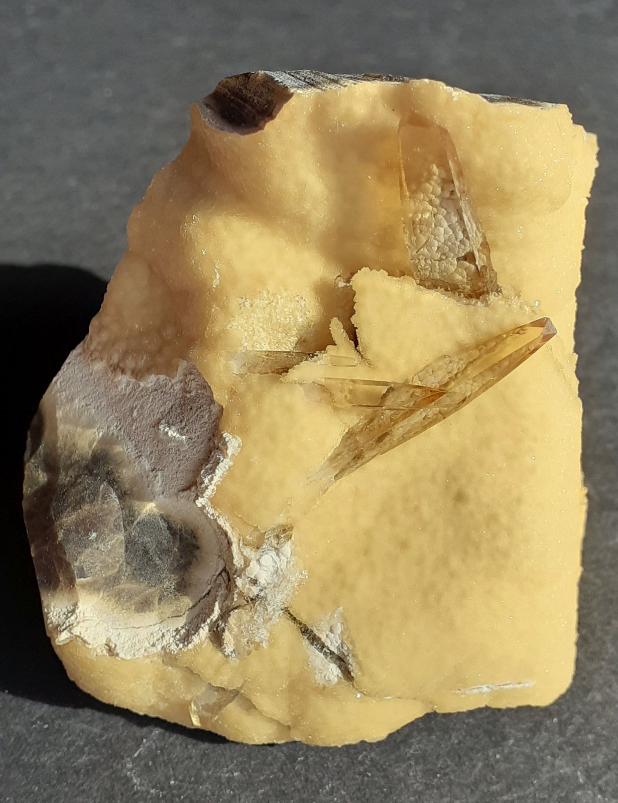 Baryte, Calcite
5 x 5 cm
(Autor: Volkmar Stingl)