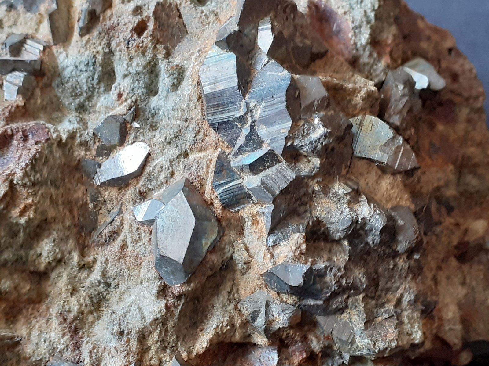 Arsenopyrite
11 x 8,5 cm
(Autor: Volkmar Stingl)