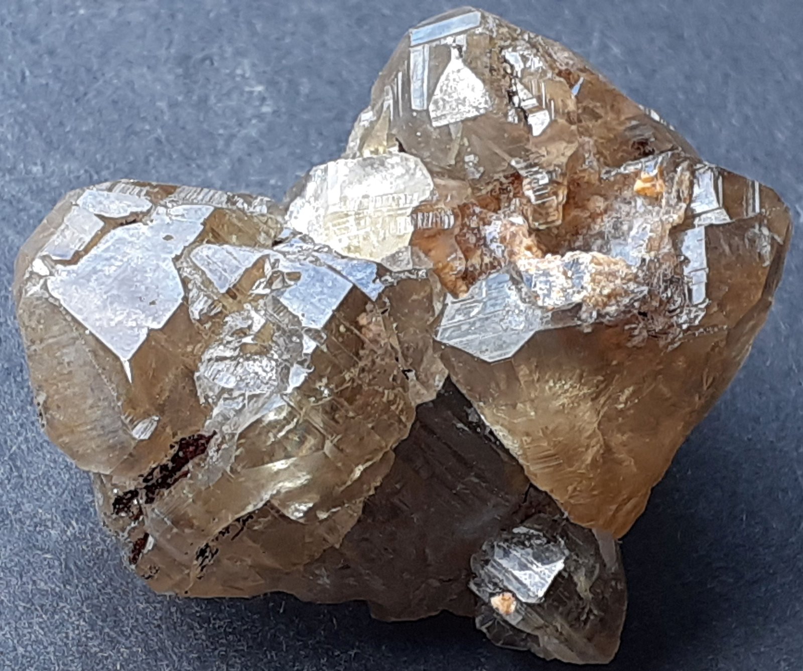 Cerussite
4 x 3 cm
(Autor: Volkmar Stingl)