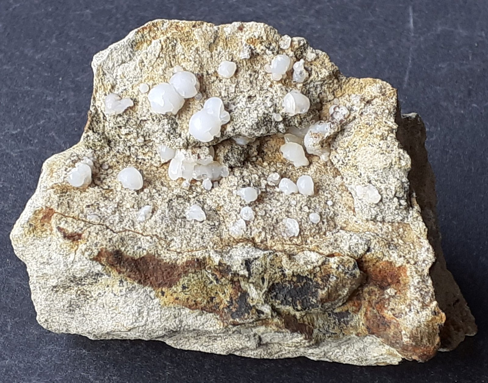 Opal
6,5 x 4 cm
(Autor: Volkmar Stingl)