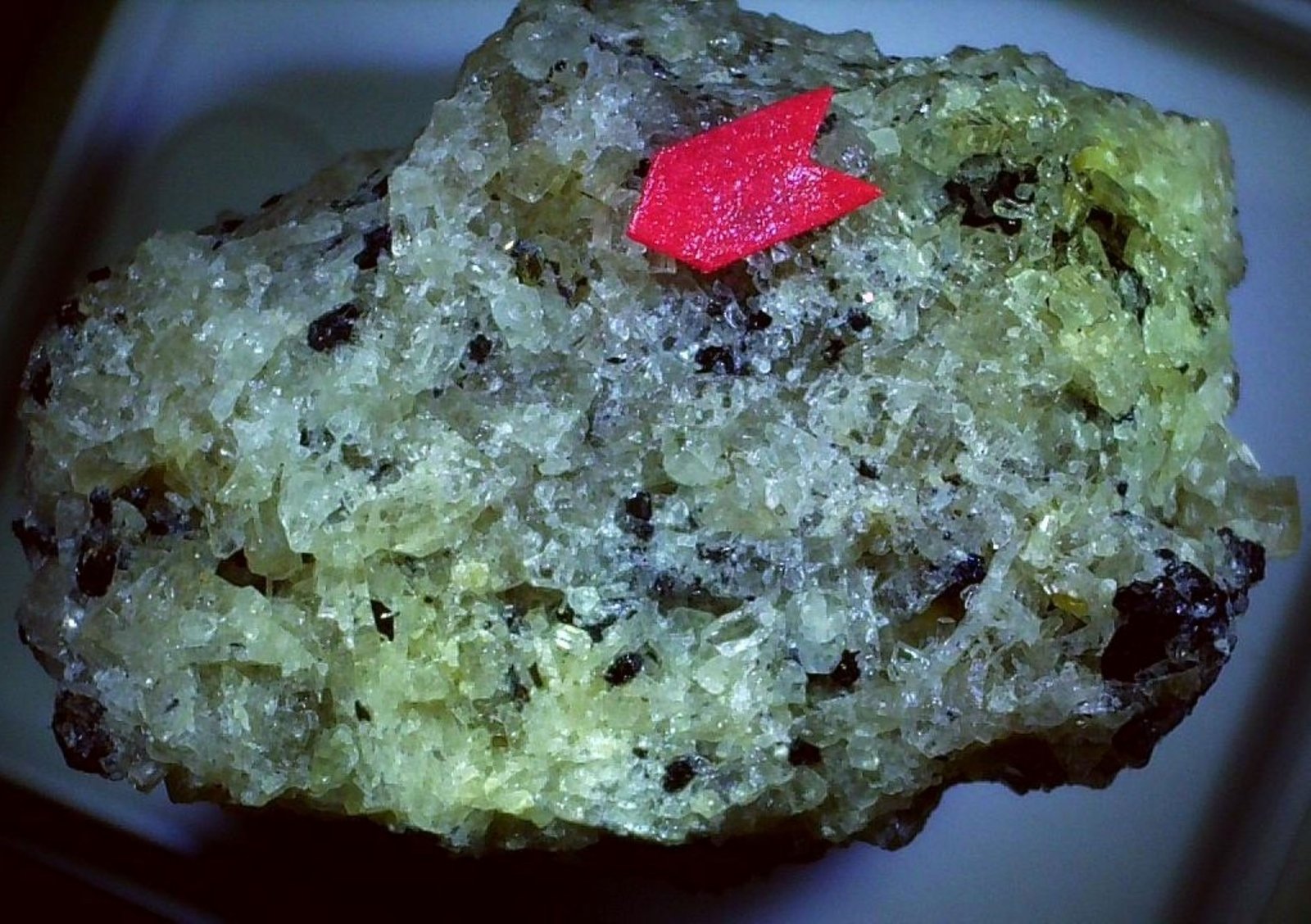 Mottanaite-(Ce)
3 x 2 cm
(Autor: Volkmar Stingl)