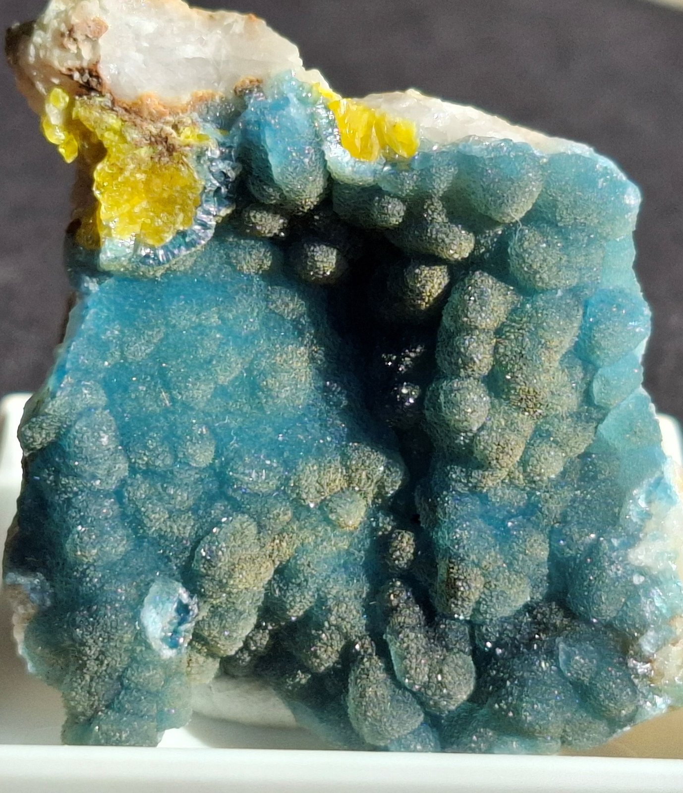 Plumbogummite, Pyromorphite
3,5 x 3,5 cm
(Autor: Volkmar Stingl)