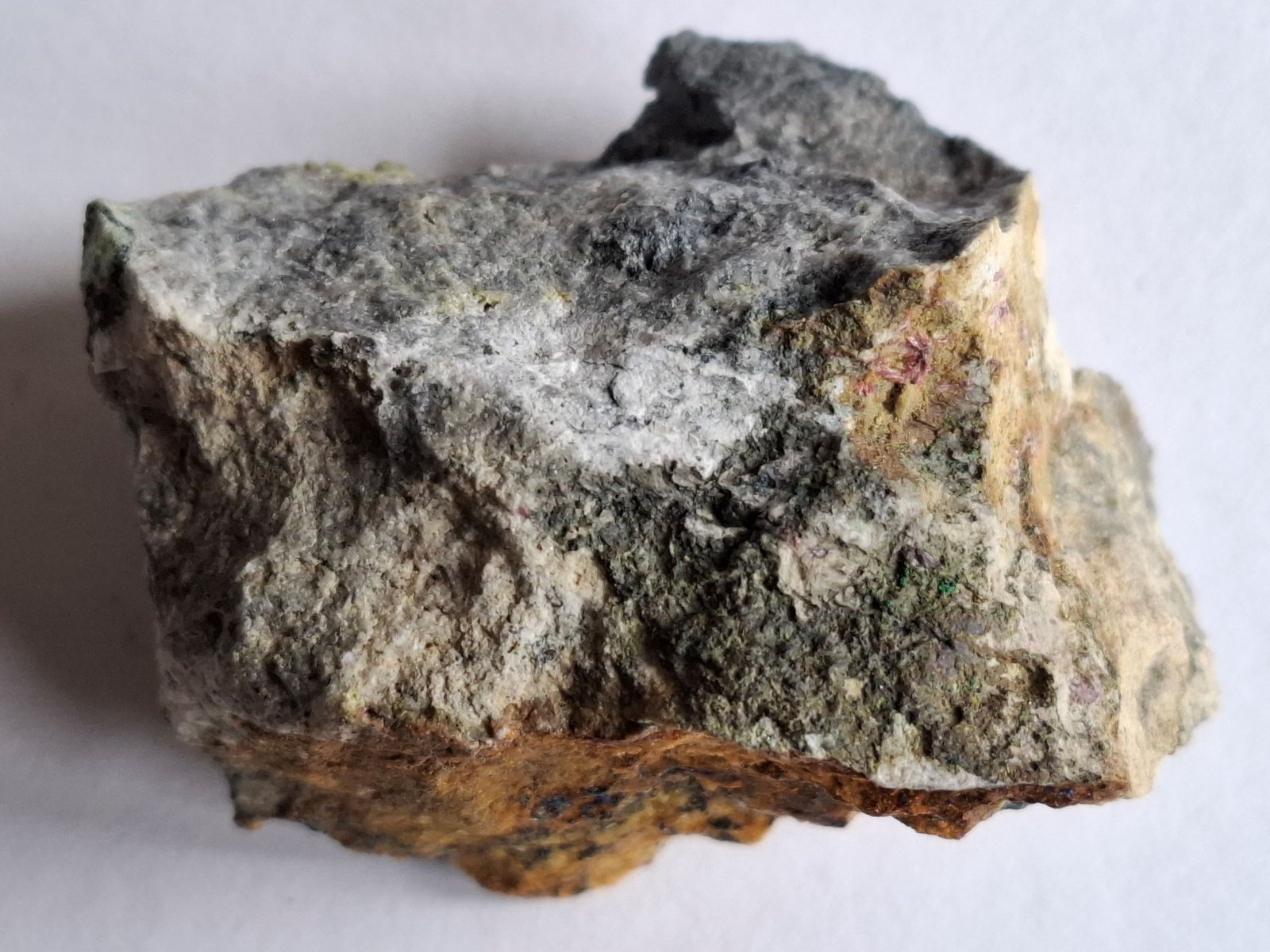 Erythrite, Glaukosphaerite, Azurite
5,5 x 4 cm
(Autor: Volkmar Stingl)