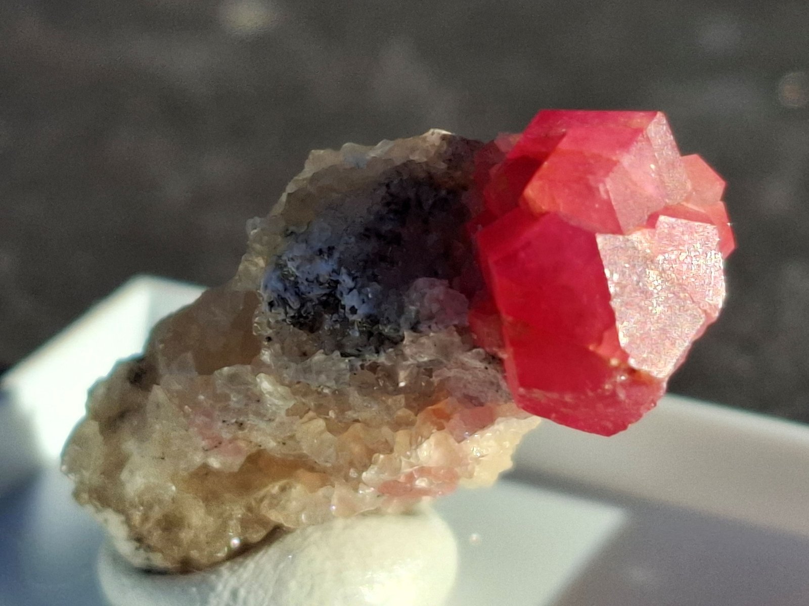 Grossular
2,7 x 1 cm
(Autor: Volkmar Stingl)