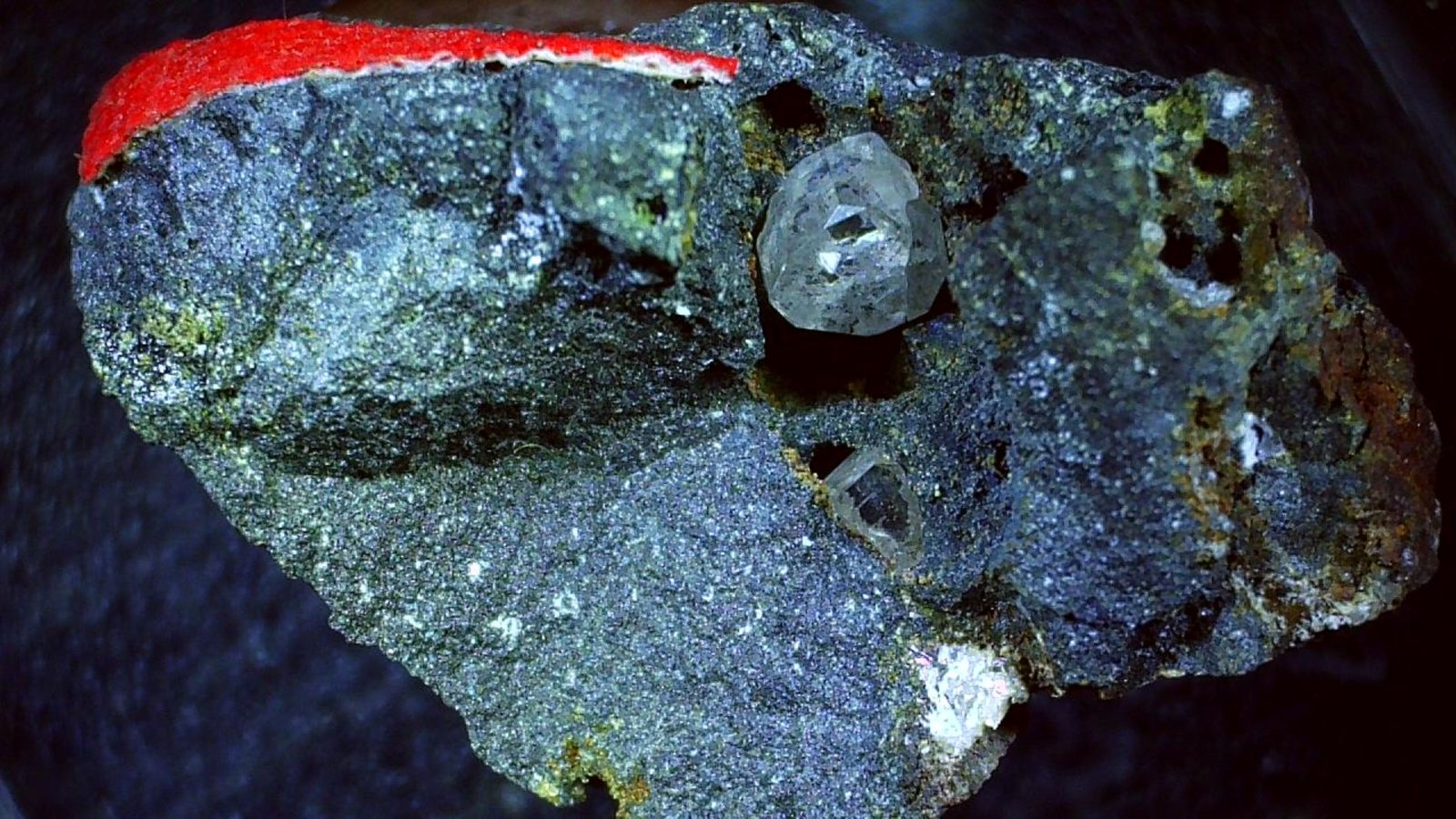 Phosgenite
2 x 1,1 cm
(Autor: Volkmar Stingl)