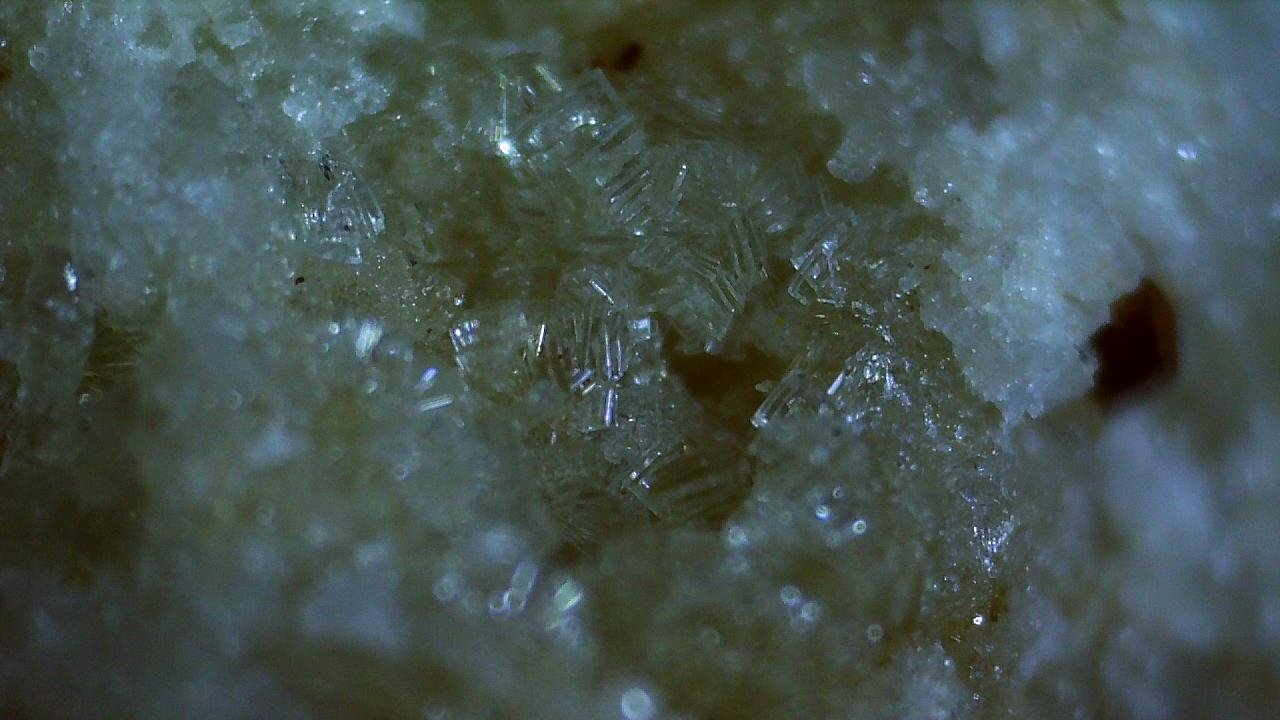 Hemimorphite
1,5 x 1 cm
(Autor: Volkmar Stingl)