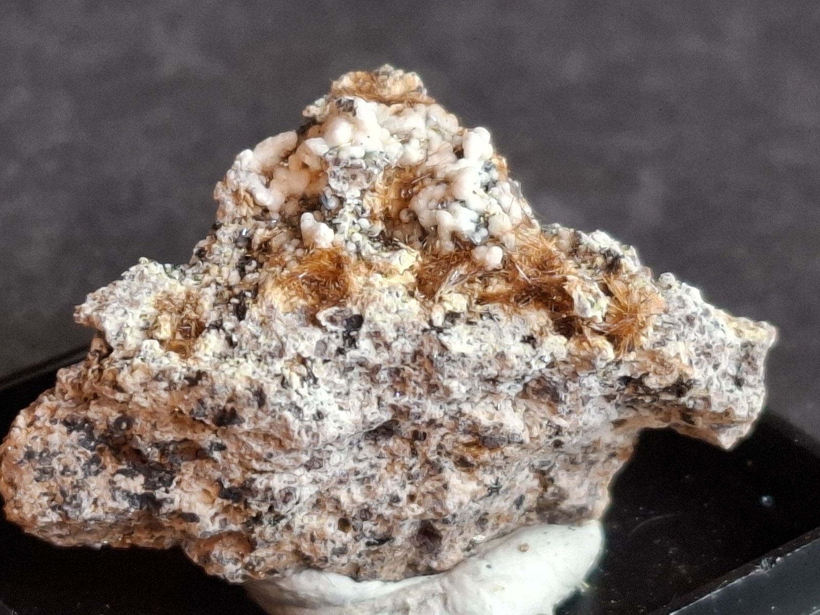 Yuanfuliite
3,5 x 2 cm
(Autor: Volkmar Stingl)