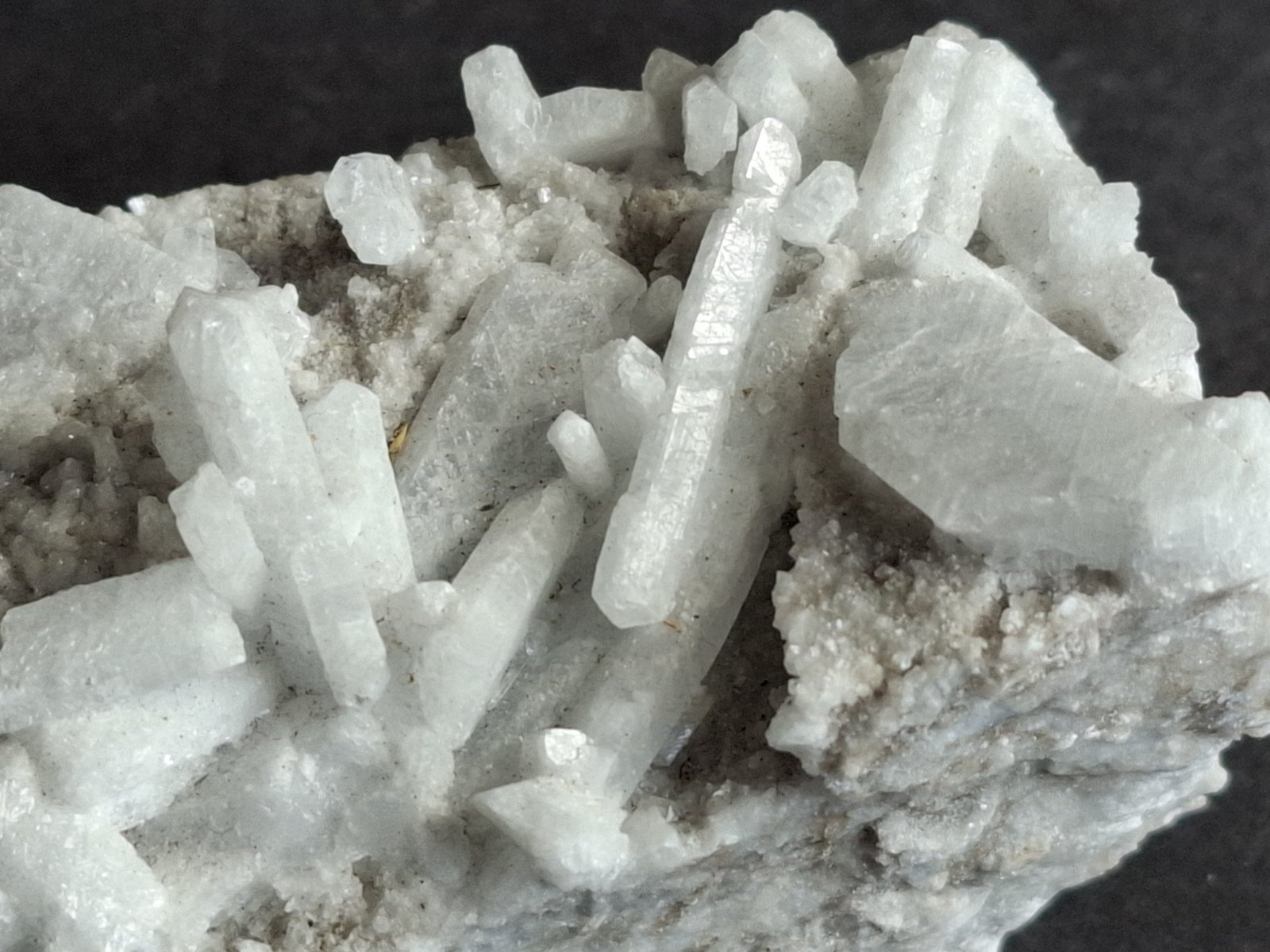 Anhydrite
10 x 5 cm
(Autor: Volkmar Stingl)