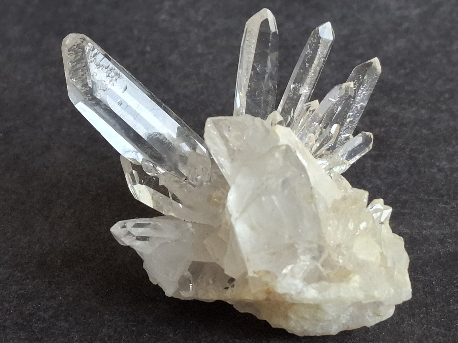 Quartz (variety rock crystal)
5,5 x 4 cm
(Autor: Volkmar Stingl)