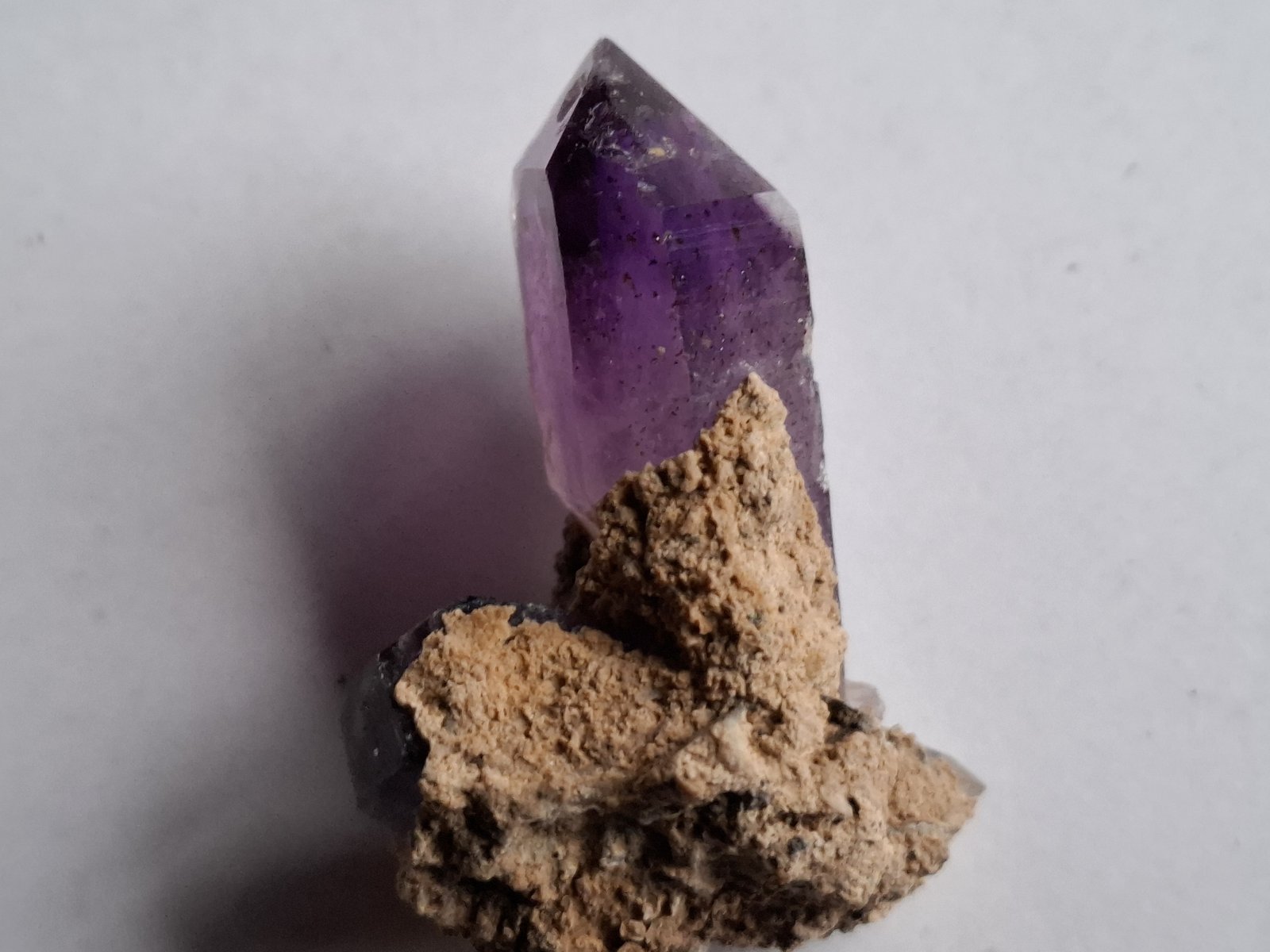 Quartz (variety amethyst)
3,5 x 2 cm
(Autor: Volkmar Stingl)