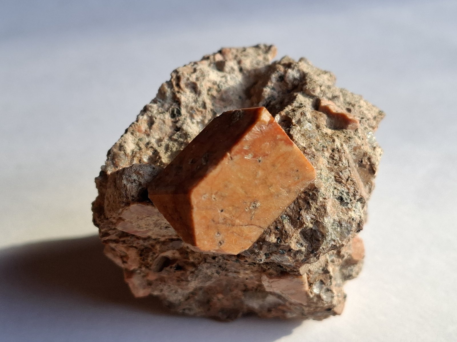 Orthoclase
6 x 4,5 cm
(Autor: Volkmar Stingl)
