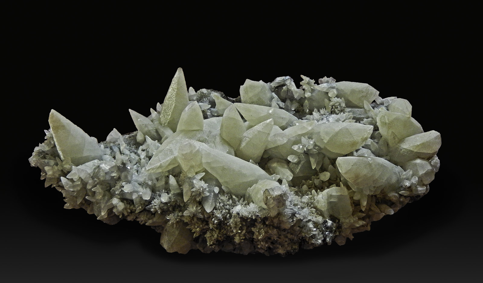 Calcite
380 x 230 x 80 mm
(Autor: Rob Schnerr)