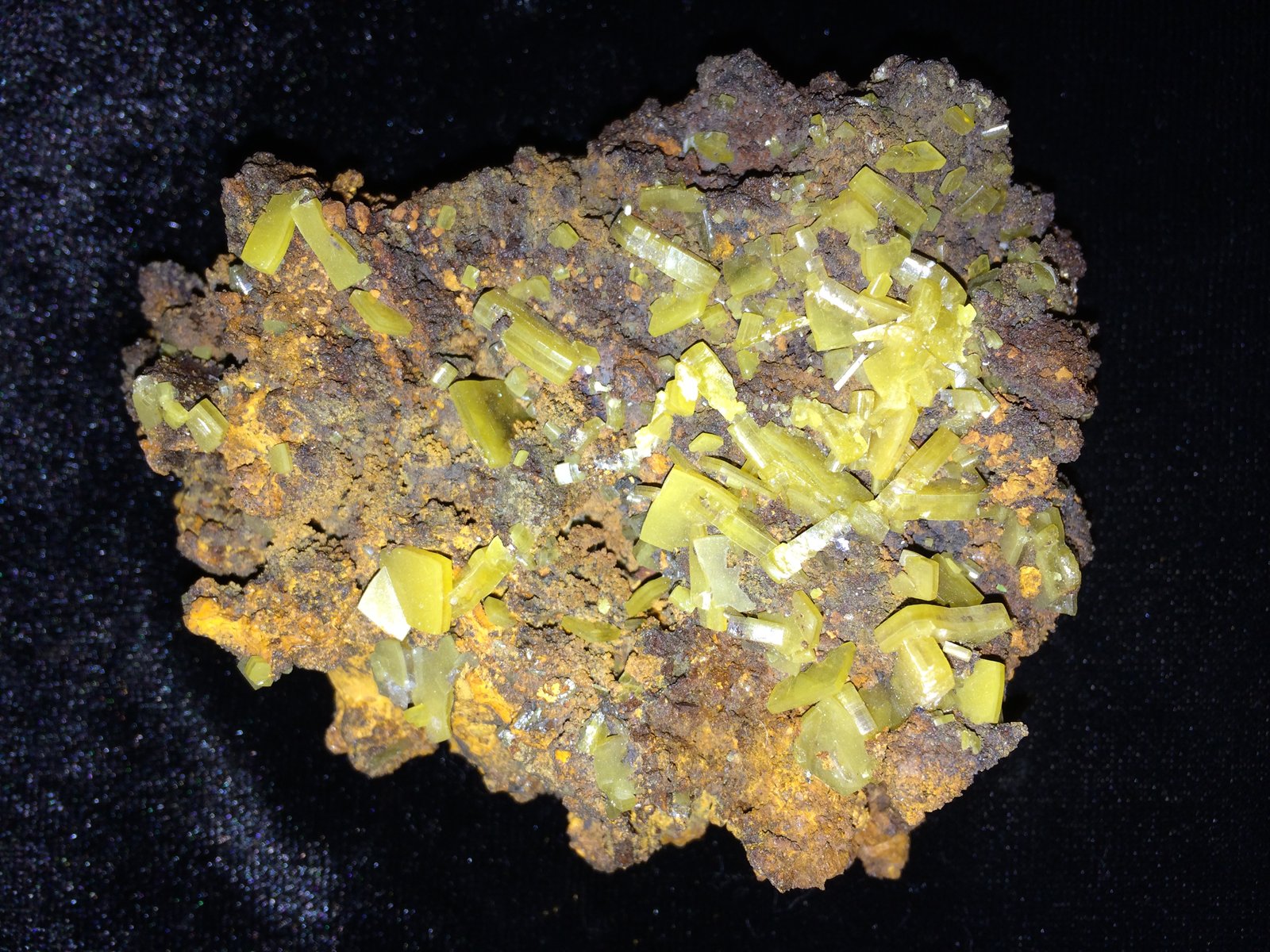 Wulfenite
95 X 75 X 20 mm
(Autor: Robert Seitz)
