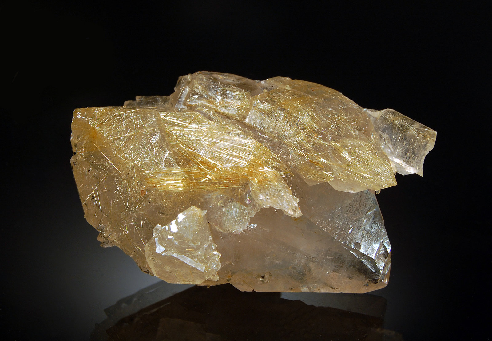 Quartz
4.2 x 6.8 cm
(Autor: Michael Shaw)