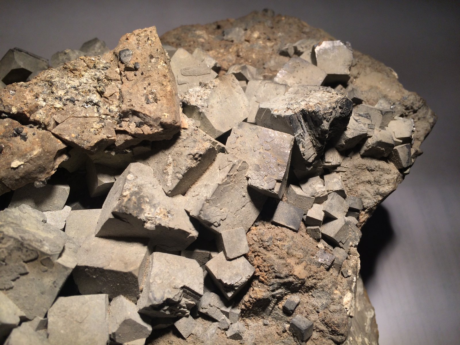 Galena
250 X 170 X 110 mm
(Autor: Robert Seitz)