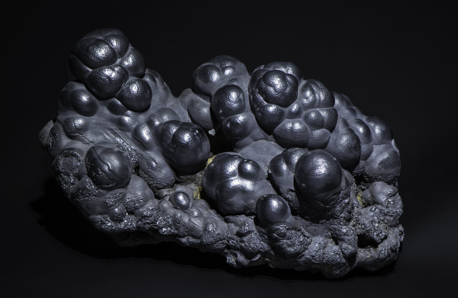 Goethite
105 x 68 x 59 mm
(Autor: Rob Schnerr)
