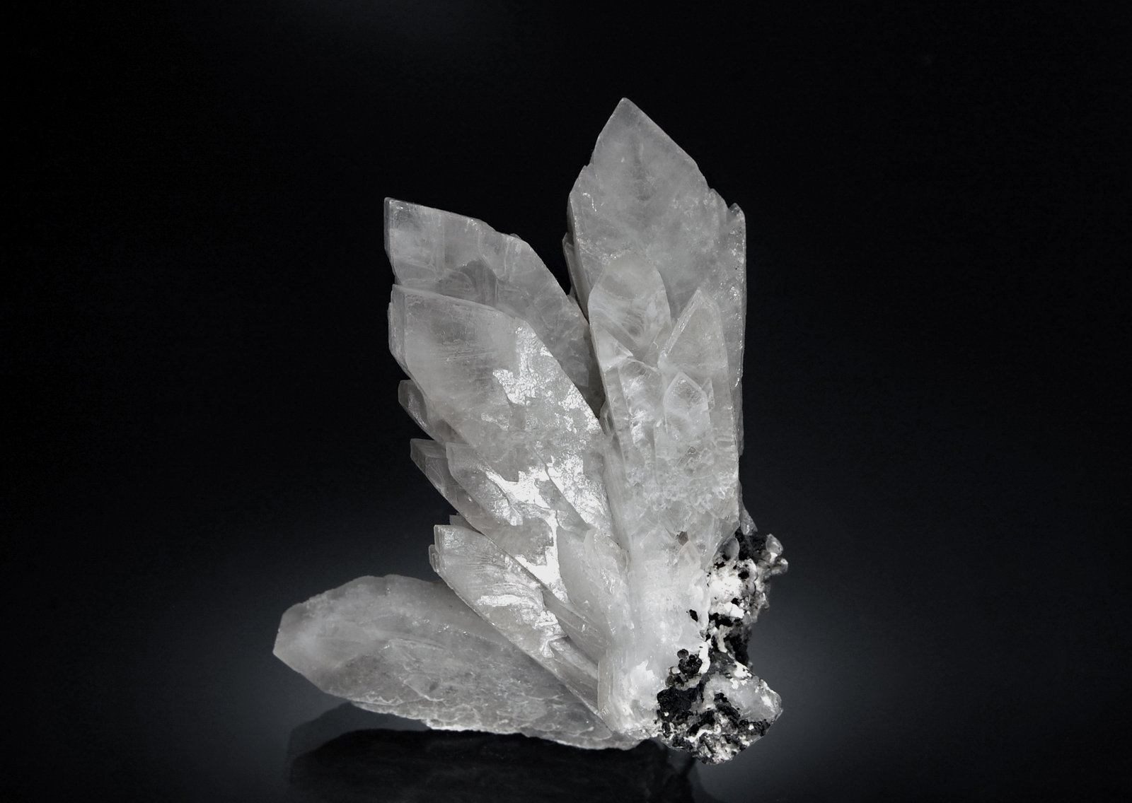 Barite
7.7 x 8.0 cm
(Autor: Michael Shaw)