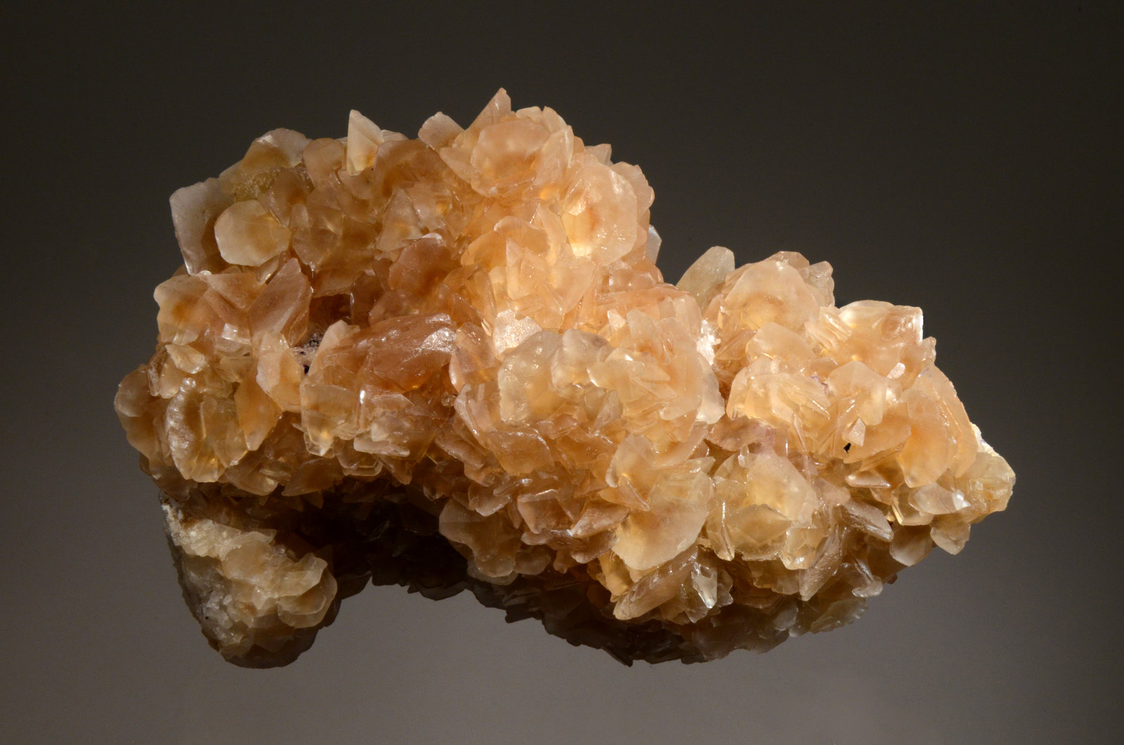 Calcite
7.5 x 13.0 cm
(Autor: Michael Shaw)