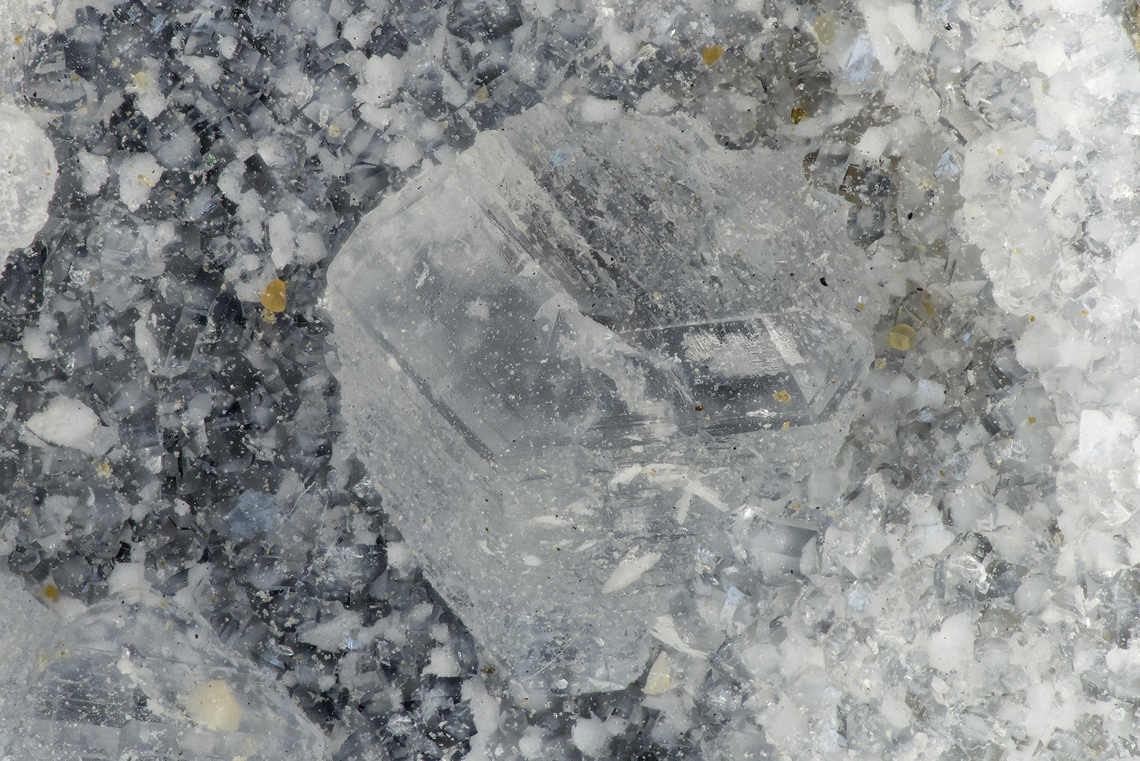 Gmelinite
FOV = 2.7 mm
(Autor: Doug)