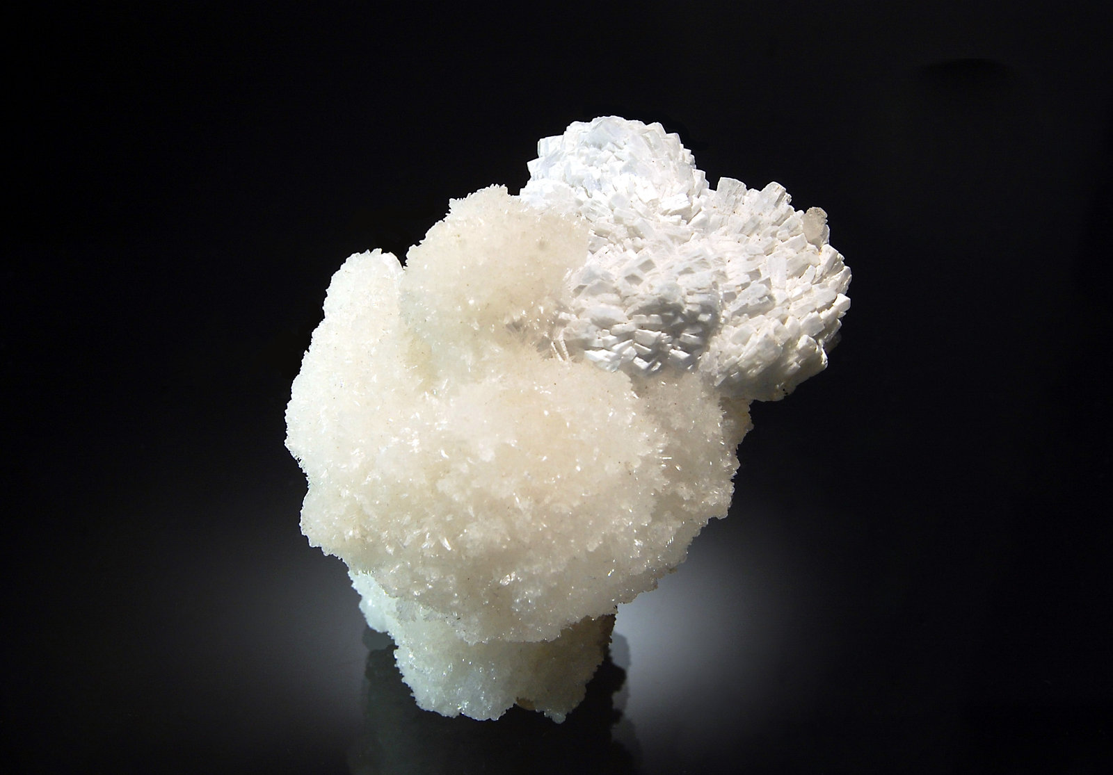 Celestite on Strontianite
5.1 x 6.7 cm
(Autor: Michael Shaw)