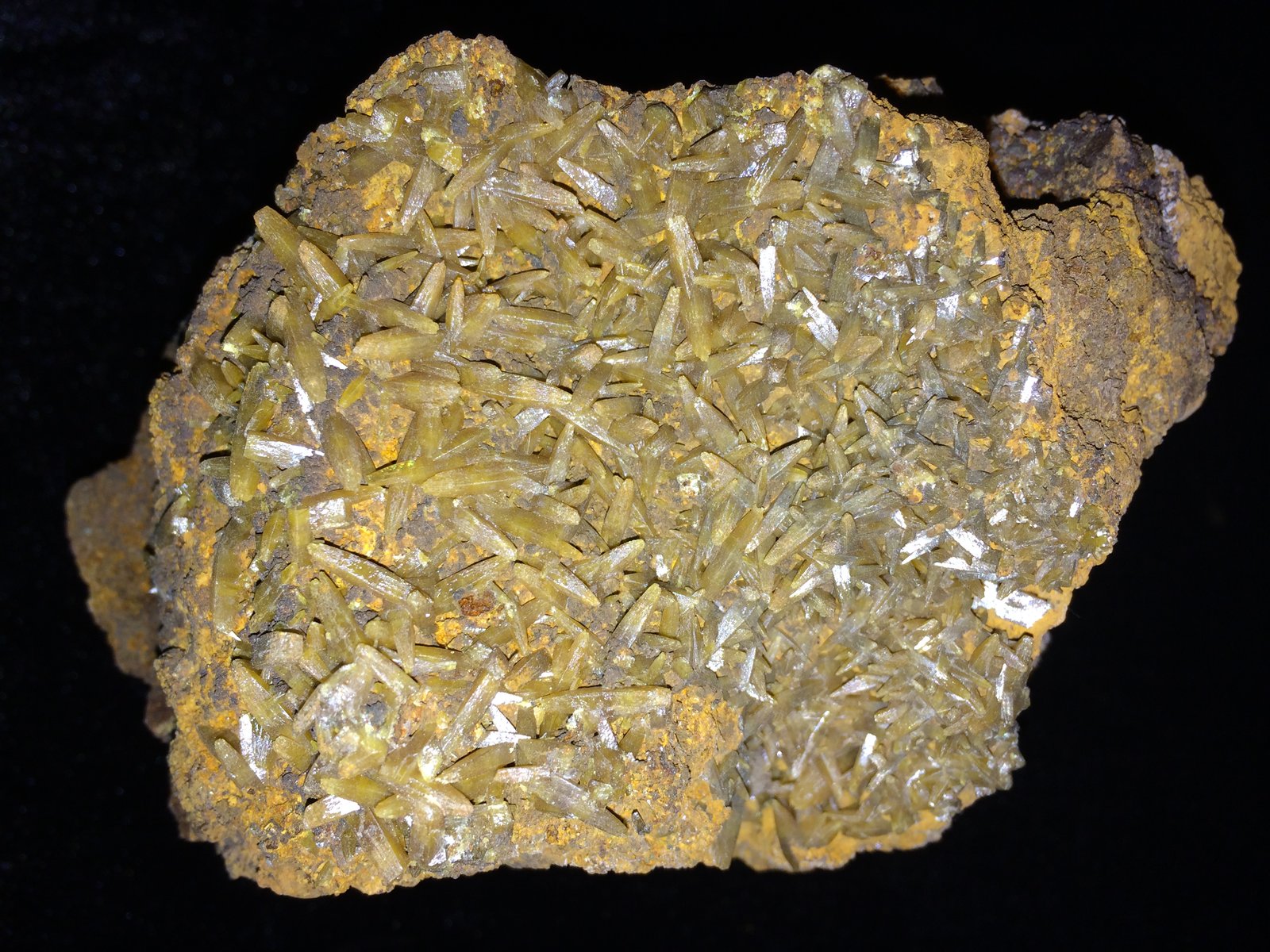 Wulfenite
100 X 70 X 80 mm
(Autor: Robert Seitz)